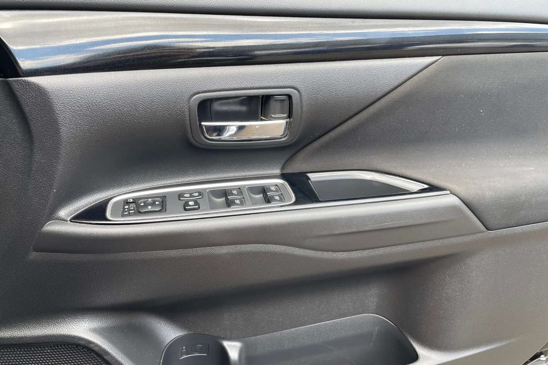 2020 MITSUBISHI OUTLANDER 2020 MITSUBISHI OUTLANDER