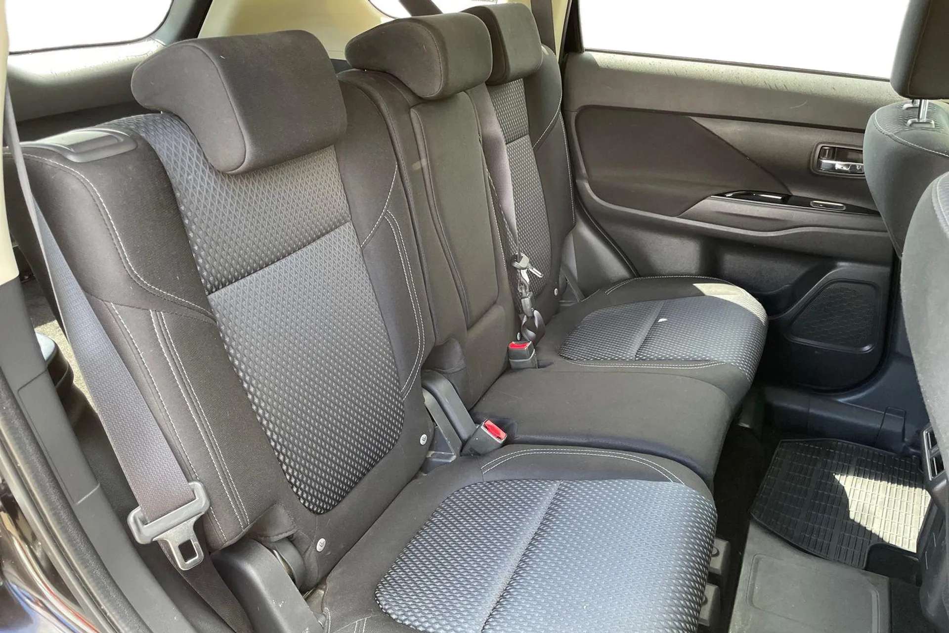 2020 MITSUBISHI OUTLANDER 2020 MITSUBISHI OUTLANDER
