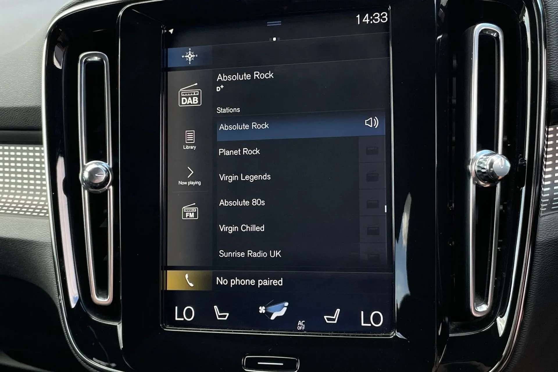 2019 VOLVO XC40 2019 VOLVO XC40