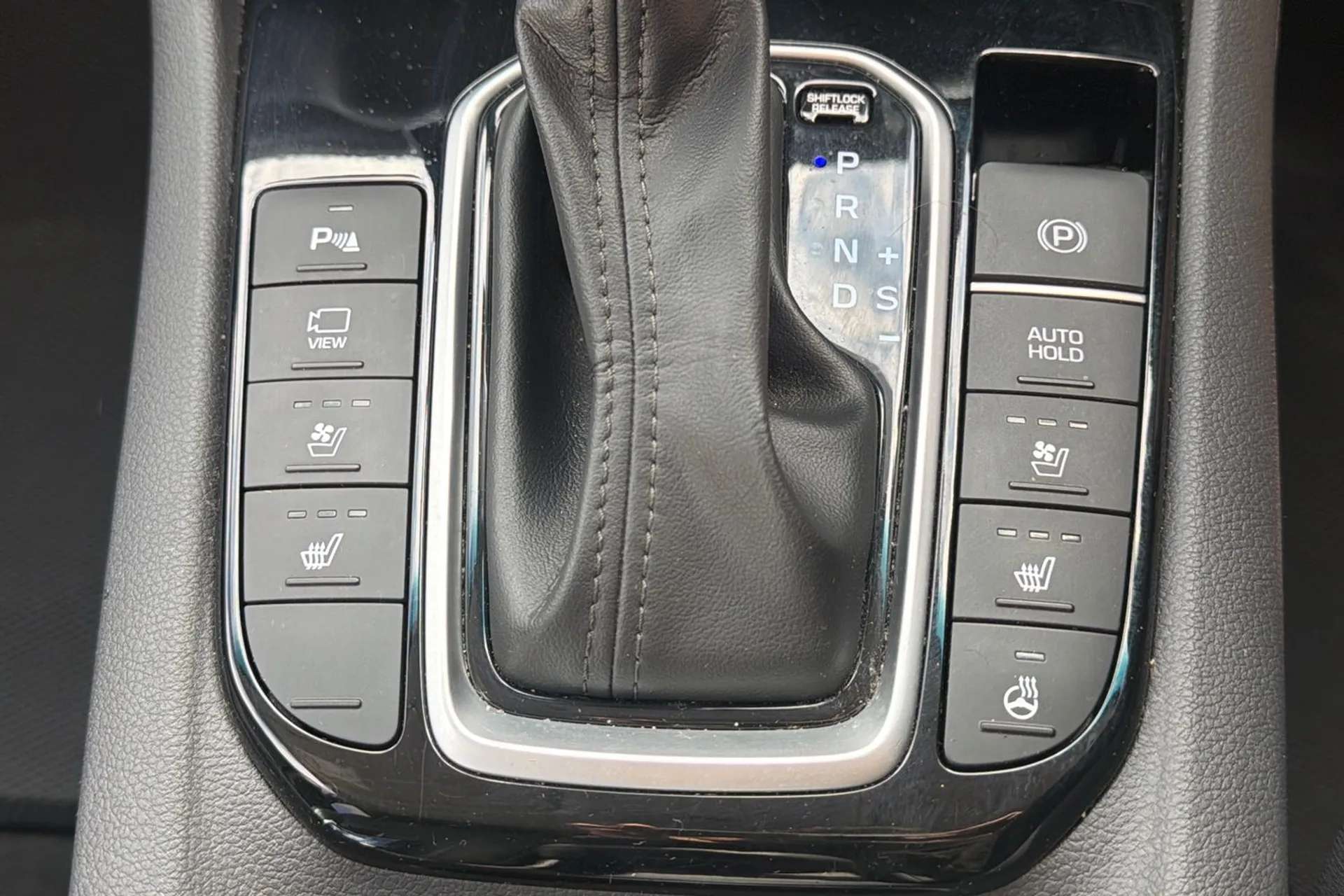 2022 HYUNDAI IONIQ 2022 HYUNDAI IONIQ