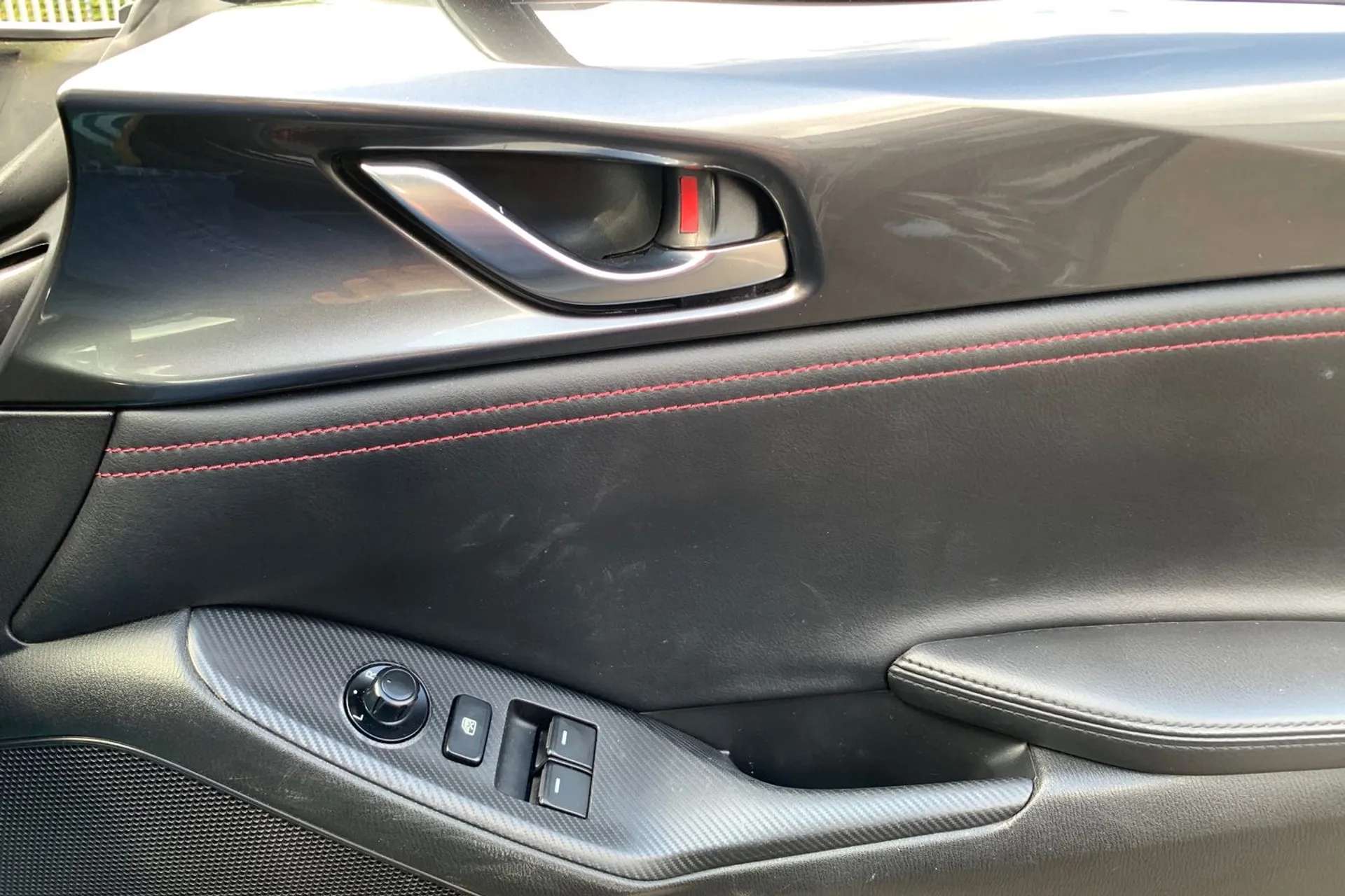 2018 MAZDA MX-5 2018 MAZDA MX-5