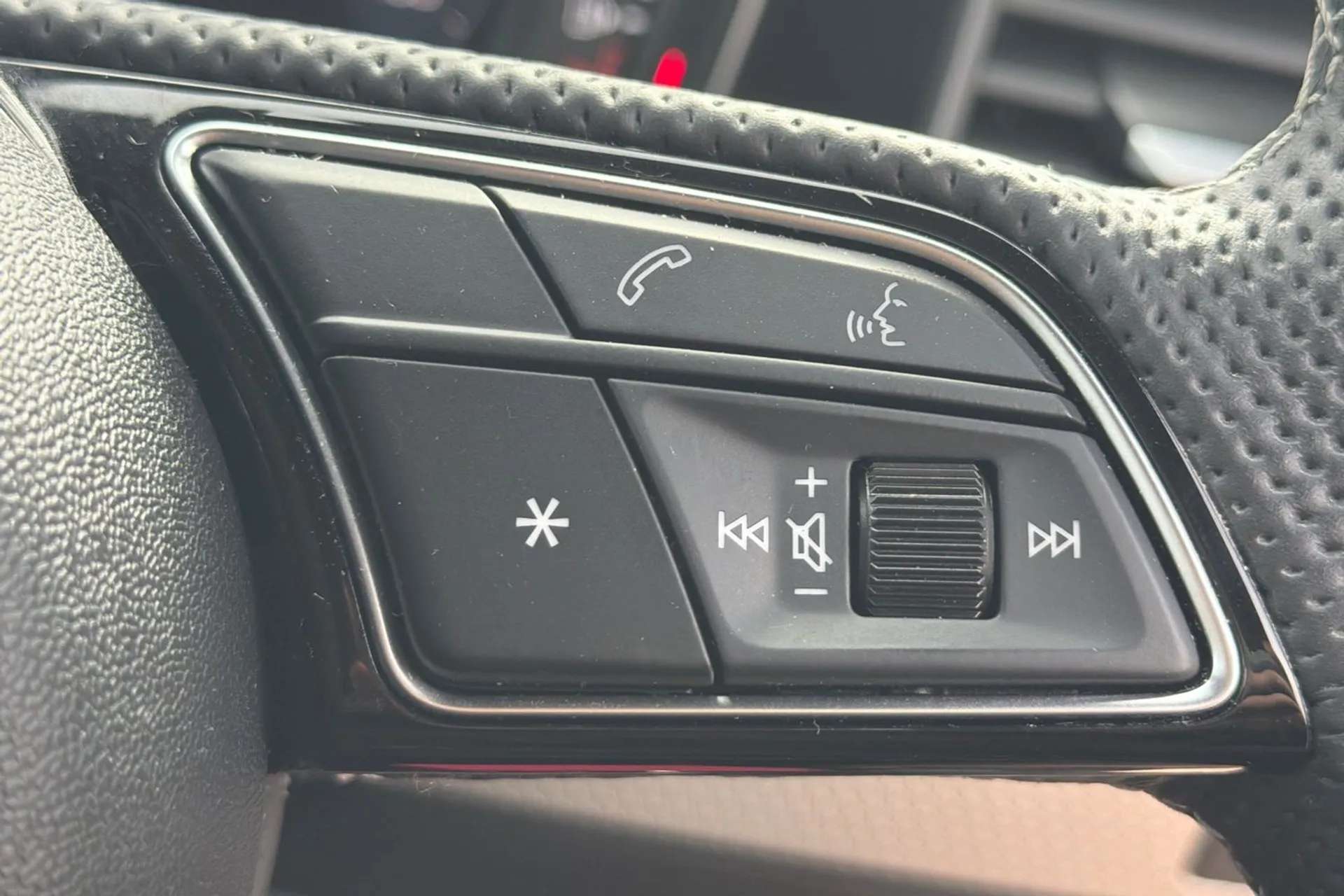 2023 AUDI A1 2023 AUDI A1