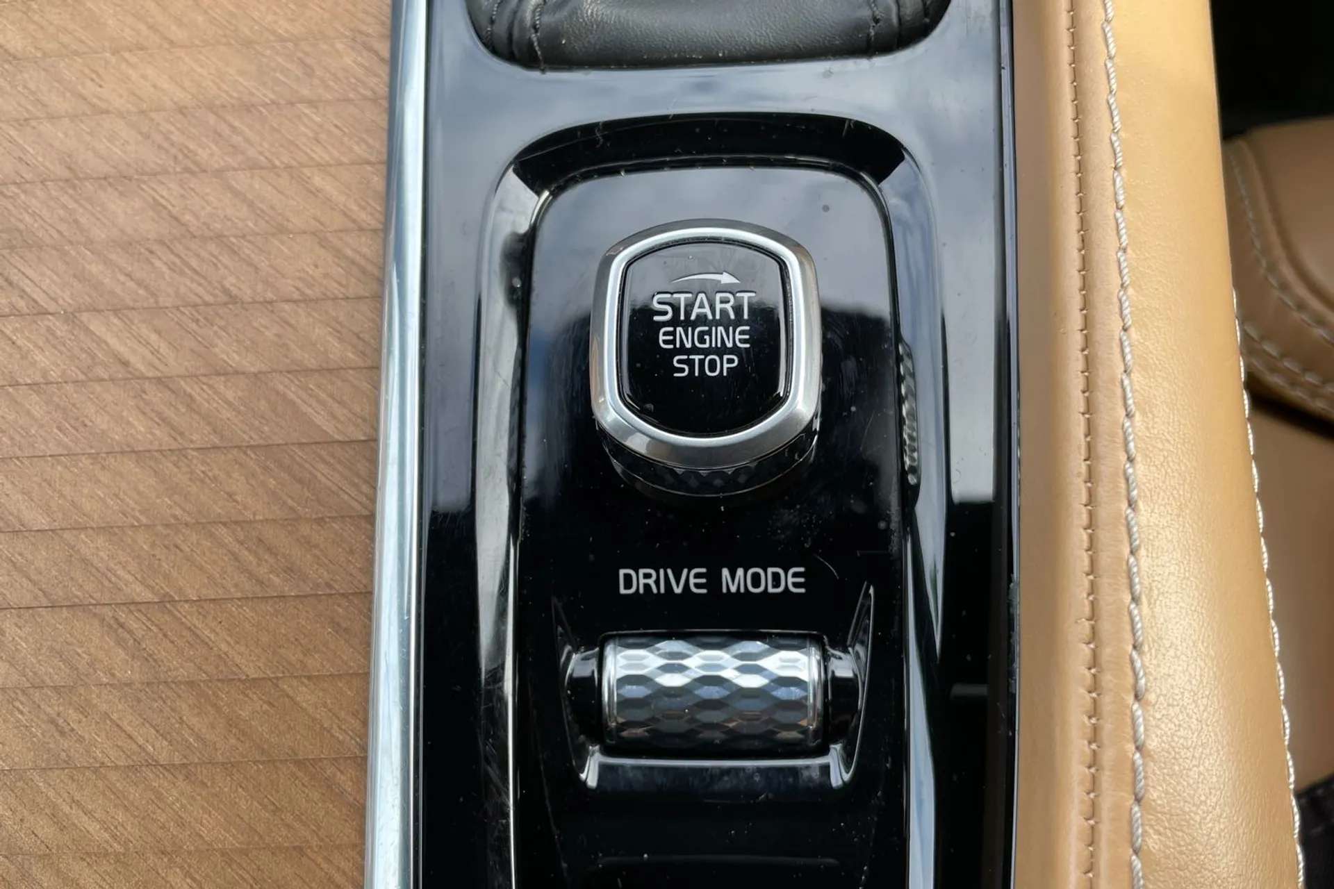 2019 VOLVO XC90 2019 VOLVO XC90