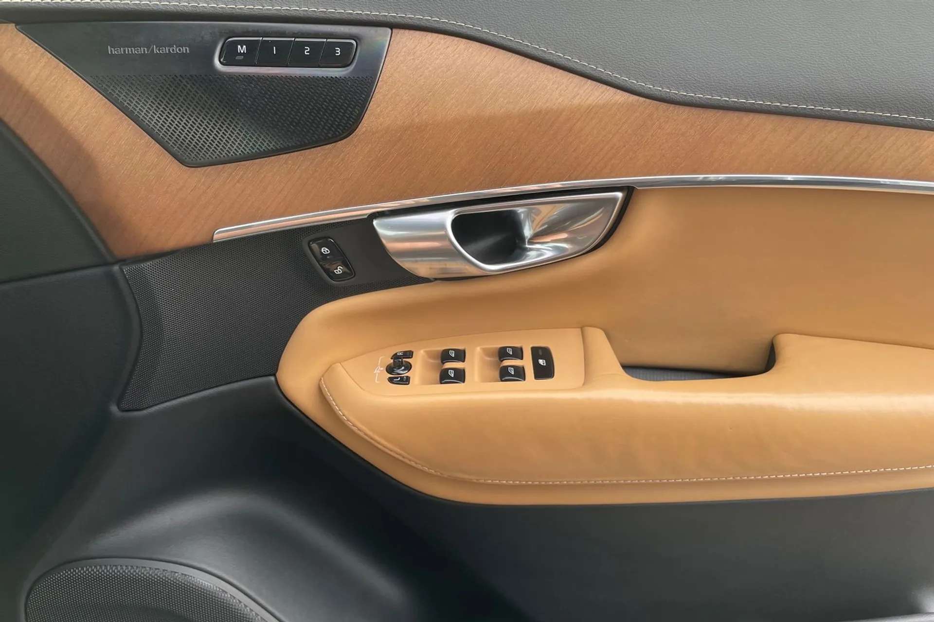 2019 VOLVO XC90 2019 VOLVO XC90