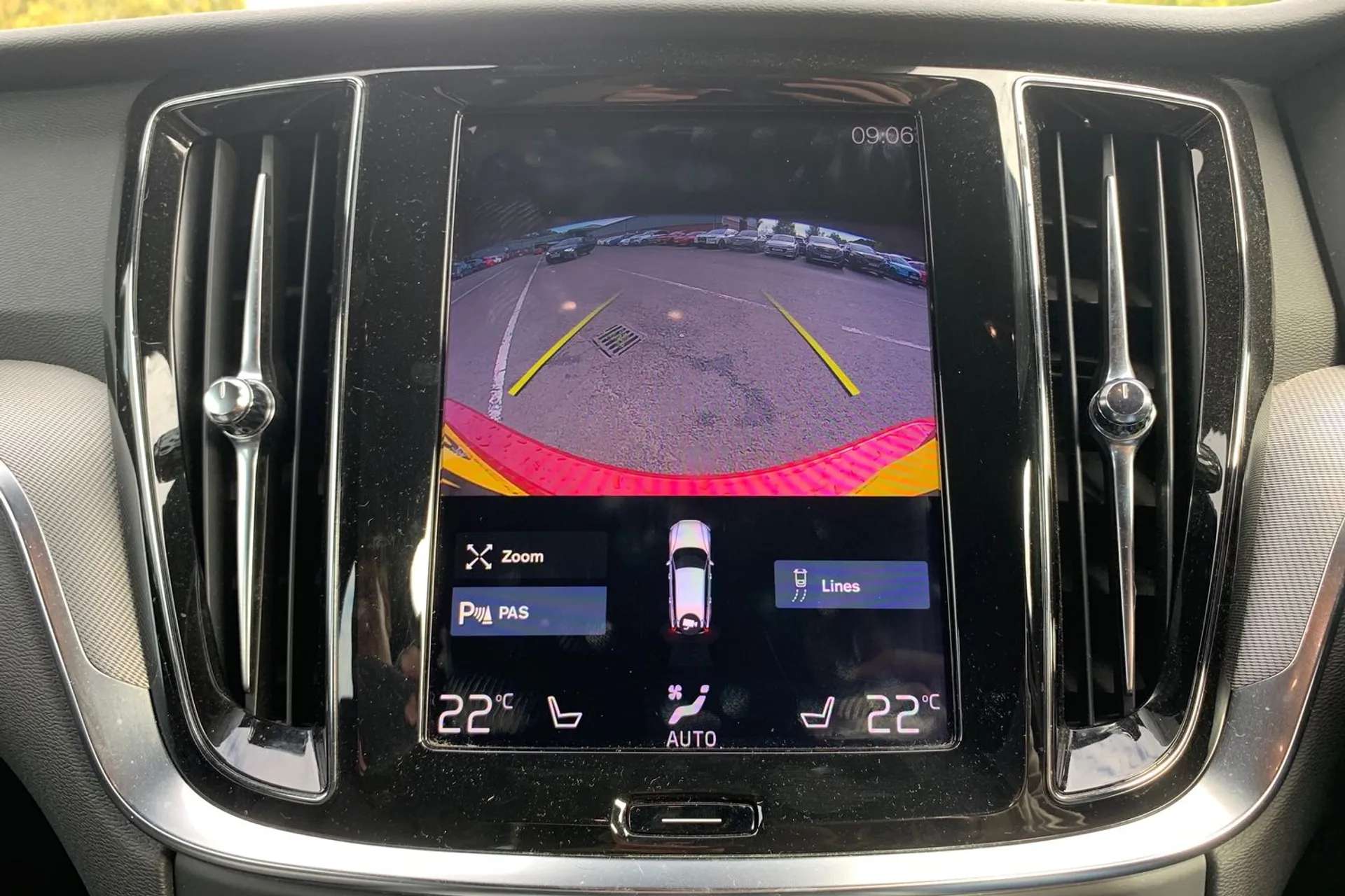 2019 VOLVO V60 2019 VOLVO V60
