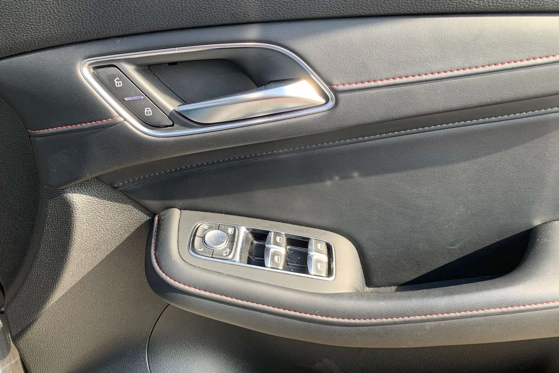 2023 MG MOTOR UK HS 2023 MG MOTOR UK HS