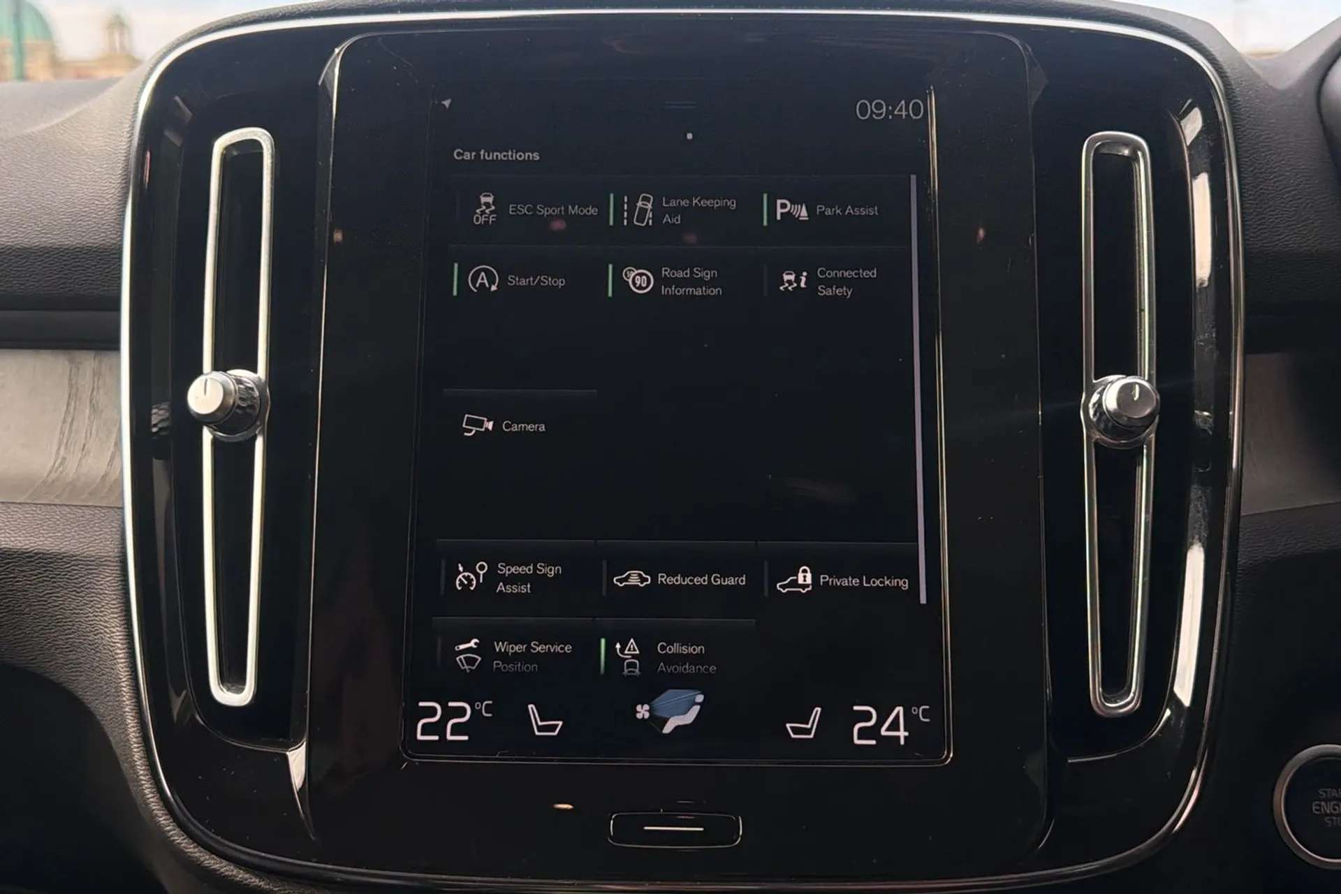 2021 VOLVO XC40 2021 VOLVO XC40