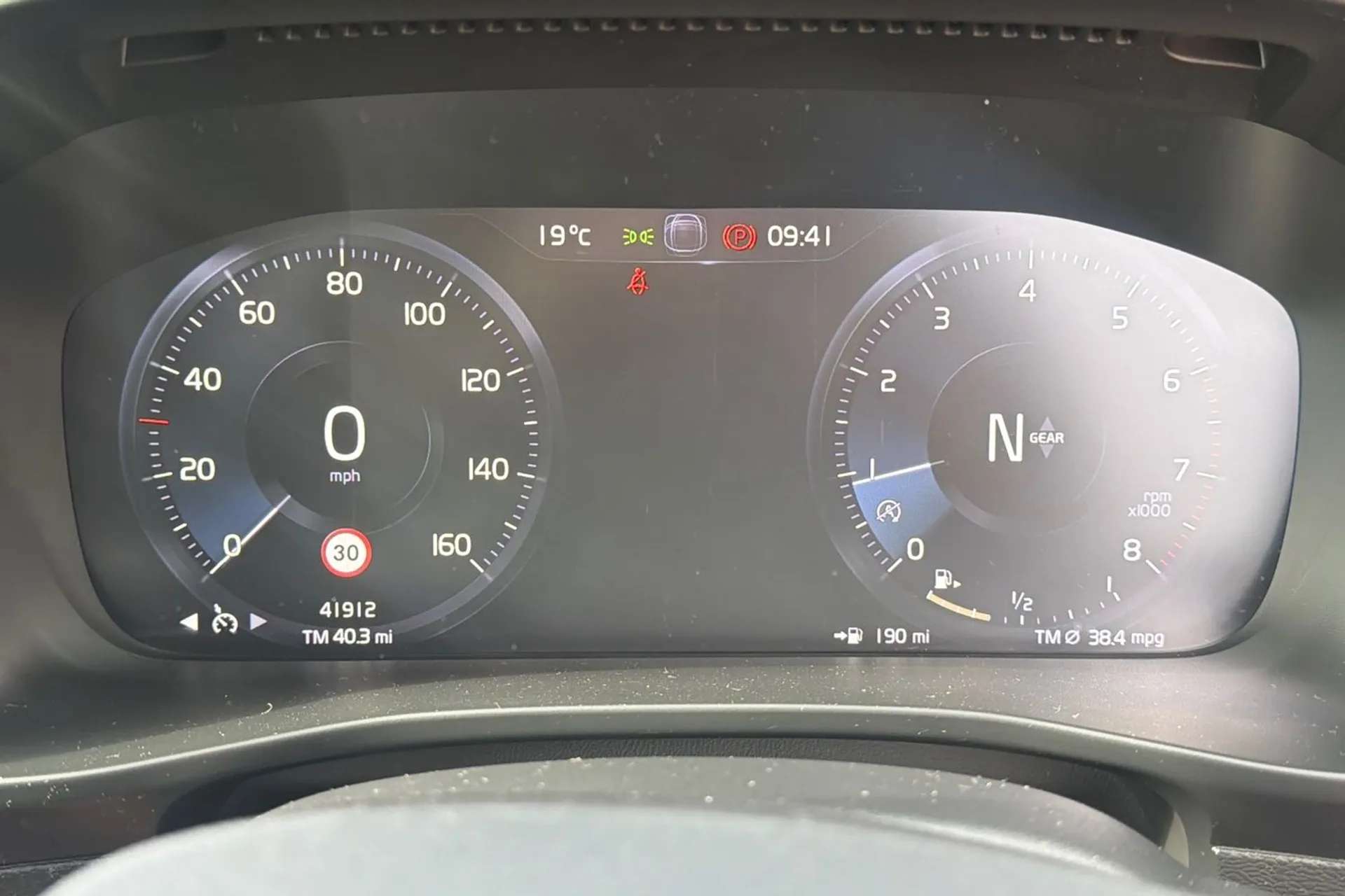2021 VOLVO XC40 2021 VOLVO XC40