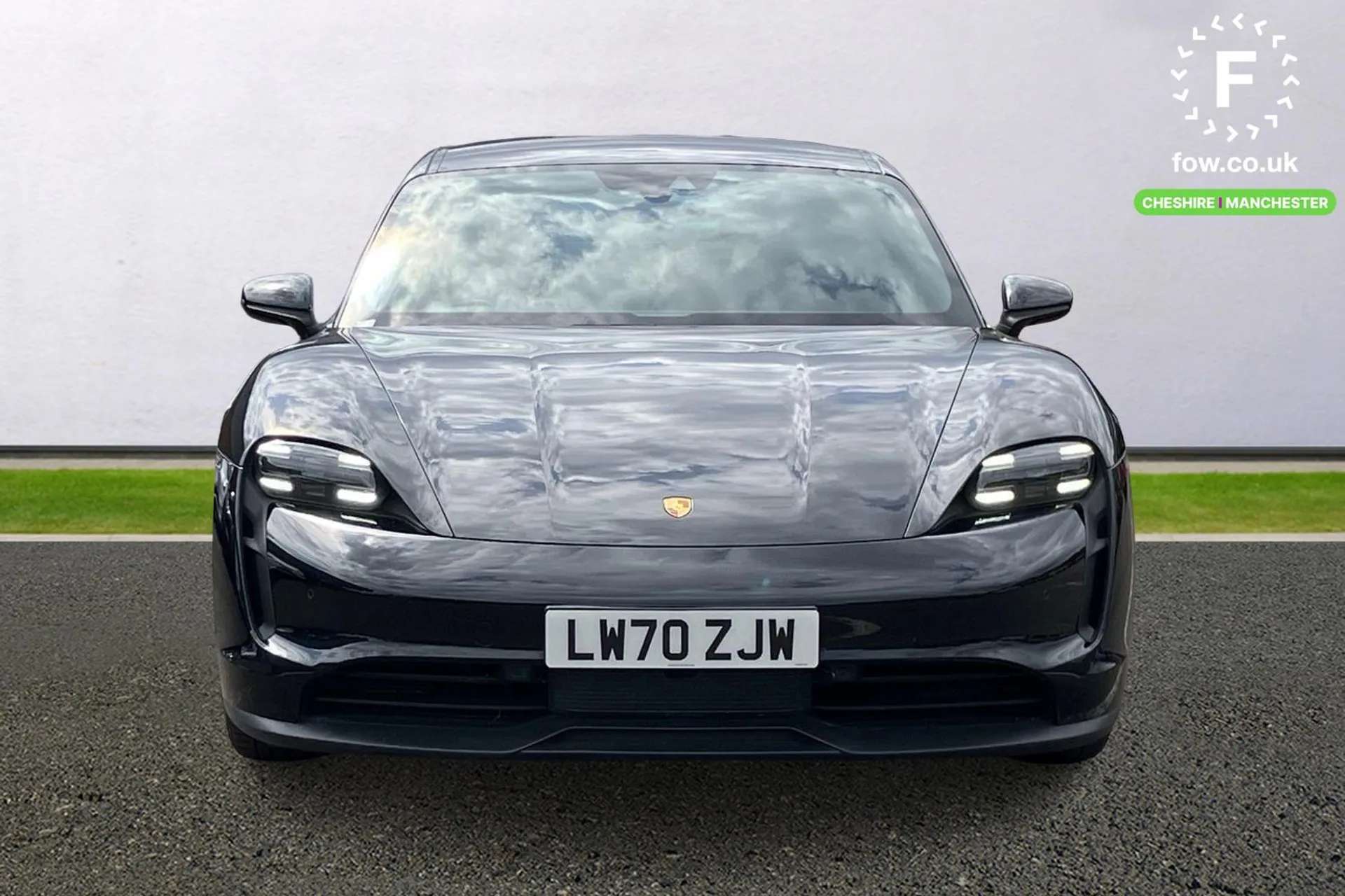 2020 PORSCHE TAYCAN 2020 PORSCHE TAYCAN
