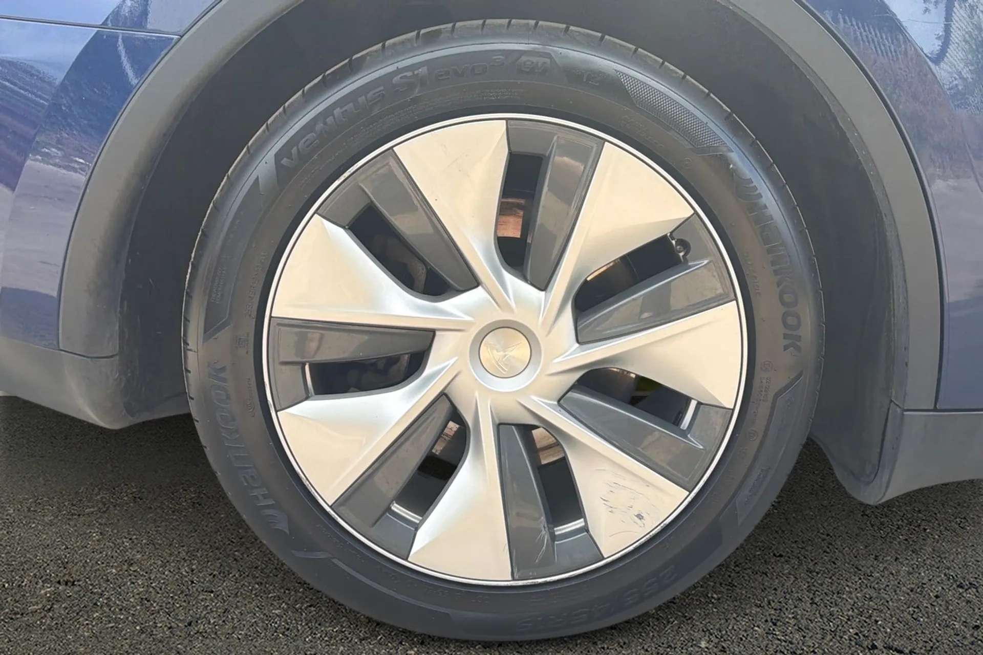 2023 TESLA MODEL Y 2023 TESLA MODEL Y
