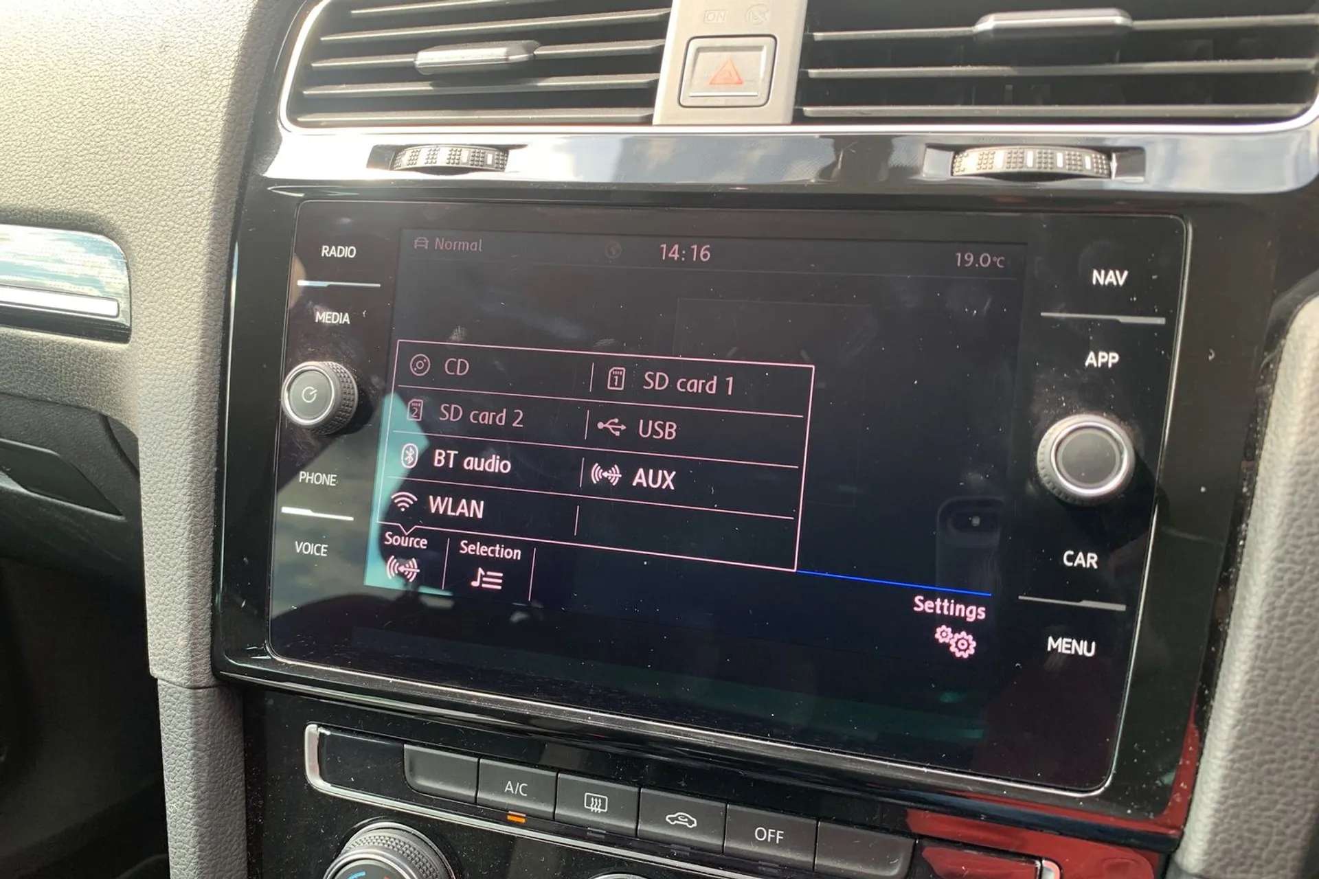 2018 VOLKSWAGEN GOLF 2018 VOLKSWAGEN GOLF