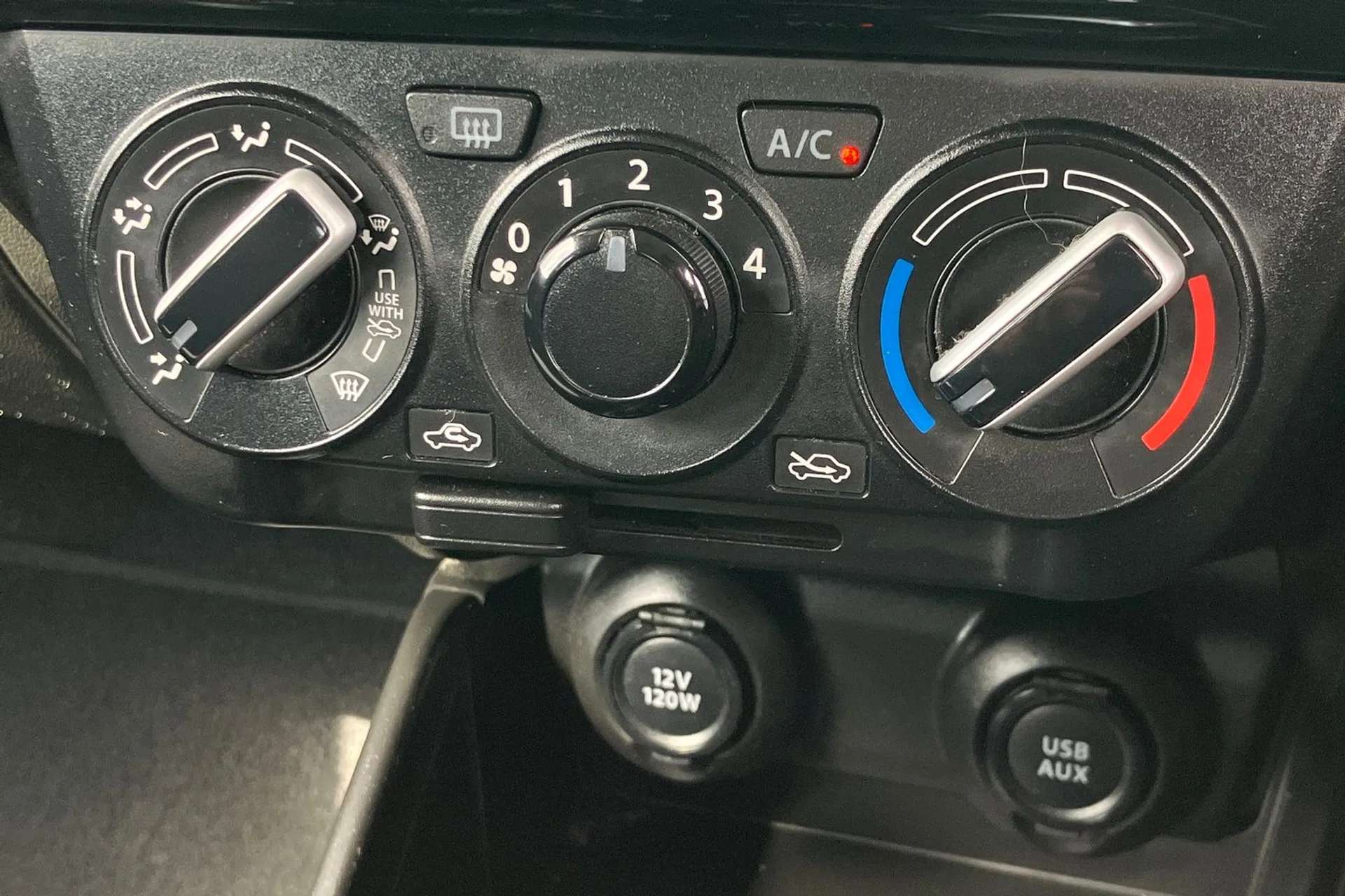 2018 SUZUKI SWIFT 2018 SUZUKI SWIFT