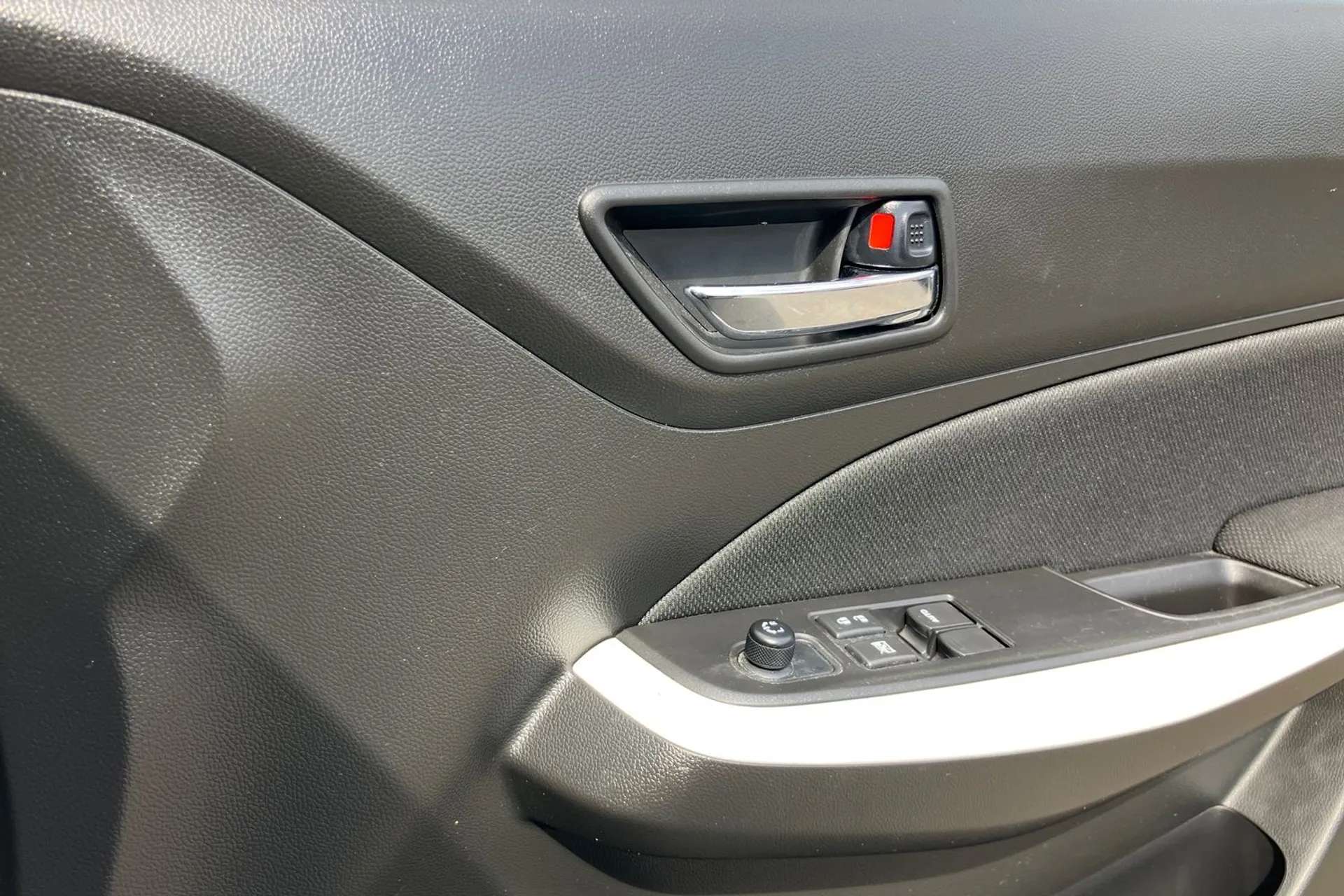 2018 SUZUKI SWIFT 2018 SUZUKI SWIFT