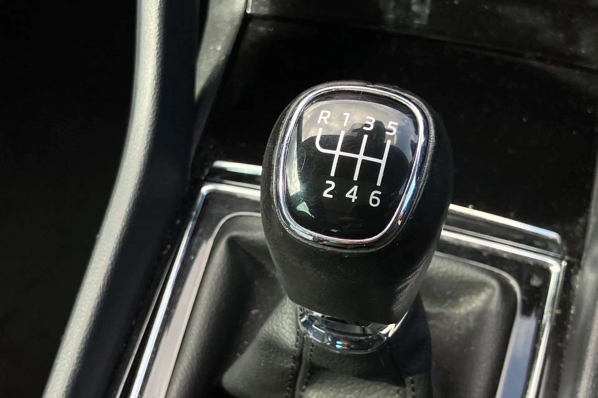 2021 SKODA KAROQ 2021 SKODA KAROQ