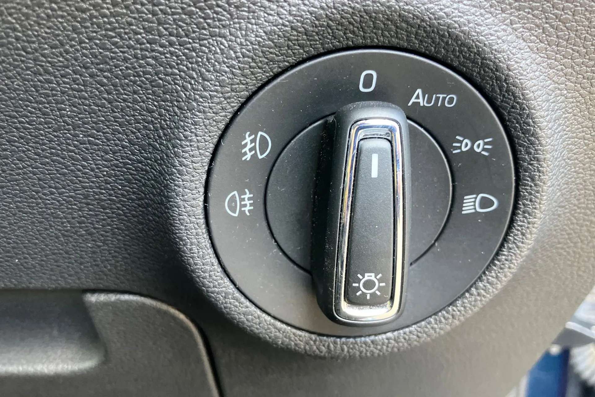 2021 SKODA KAROQ 2021 SKODA KAROQ