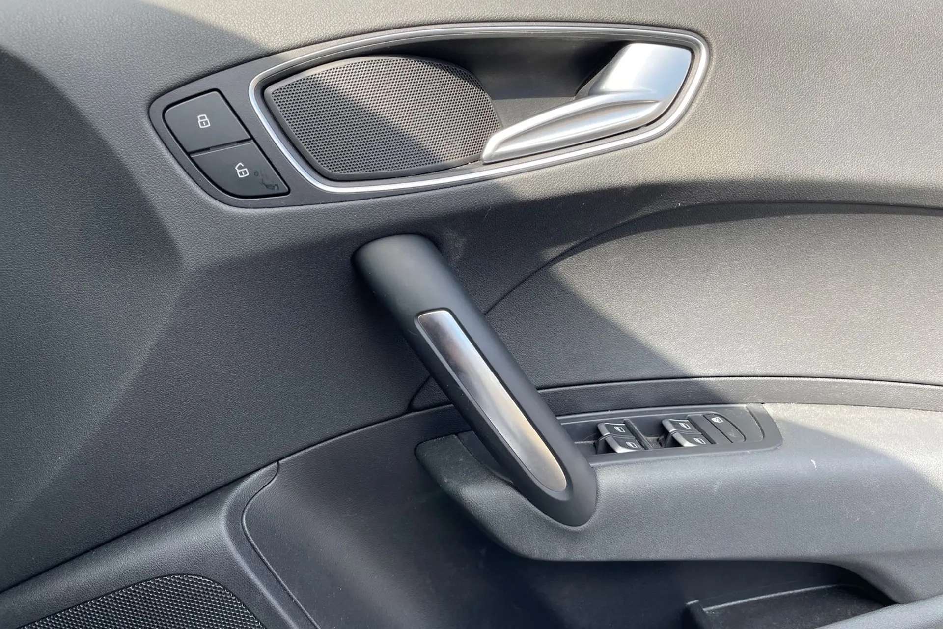 2016 AUDI A1 2016 AUDI A1