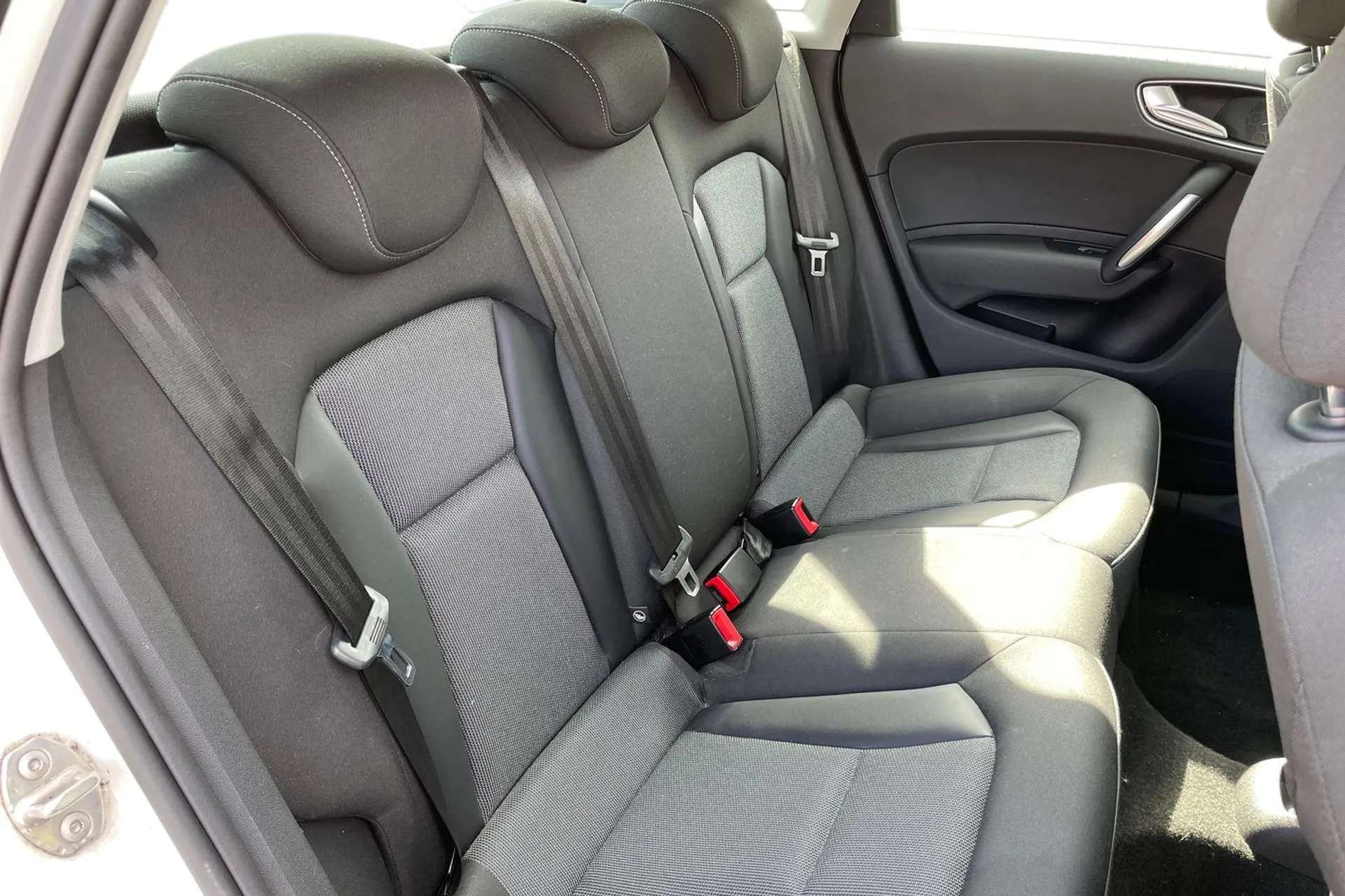 2016 AUDI A1 2016 AUDI A1