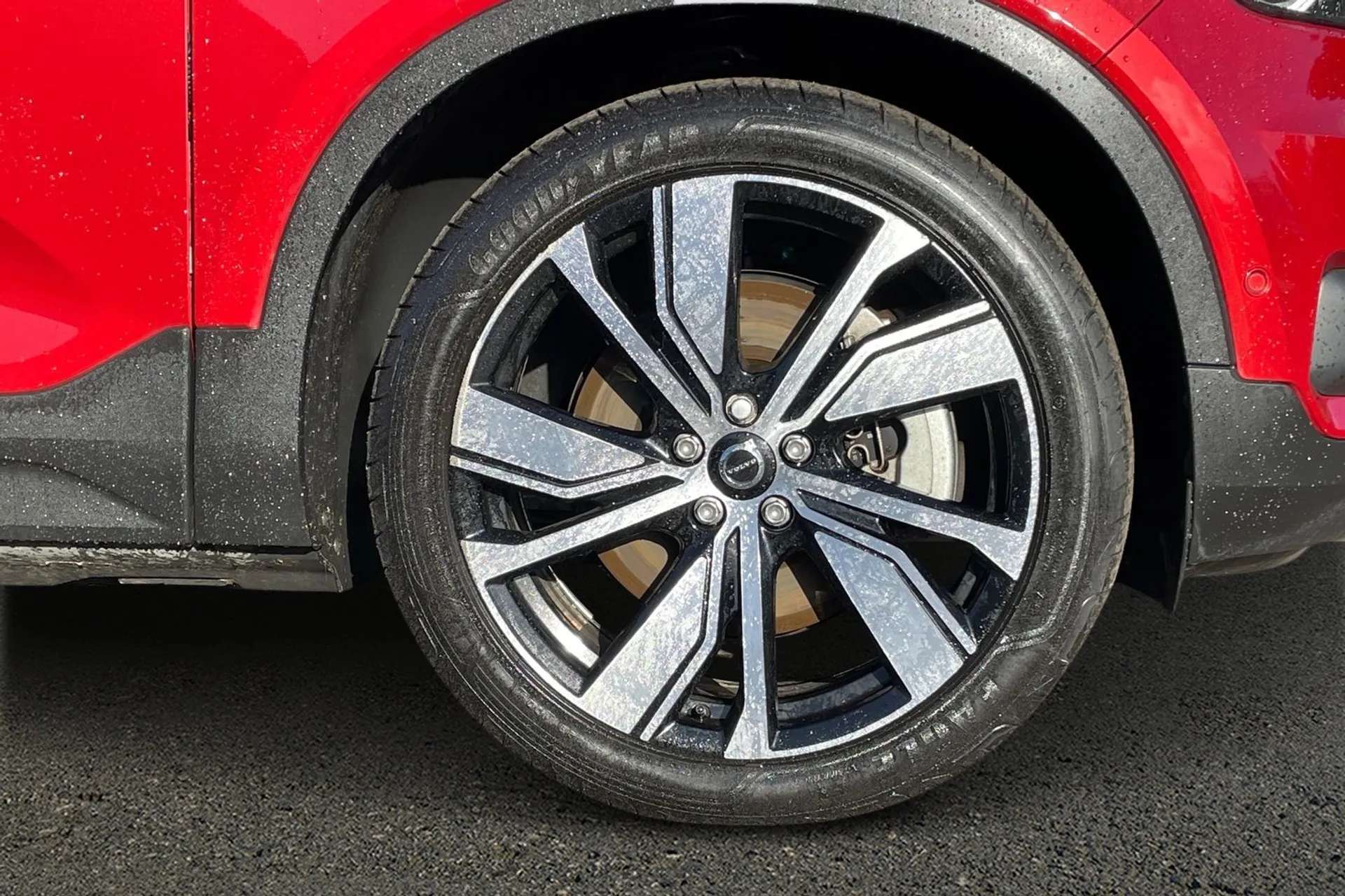 2021 VOLVO XC40 2021 VOLVO XC40