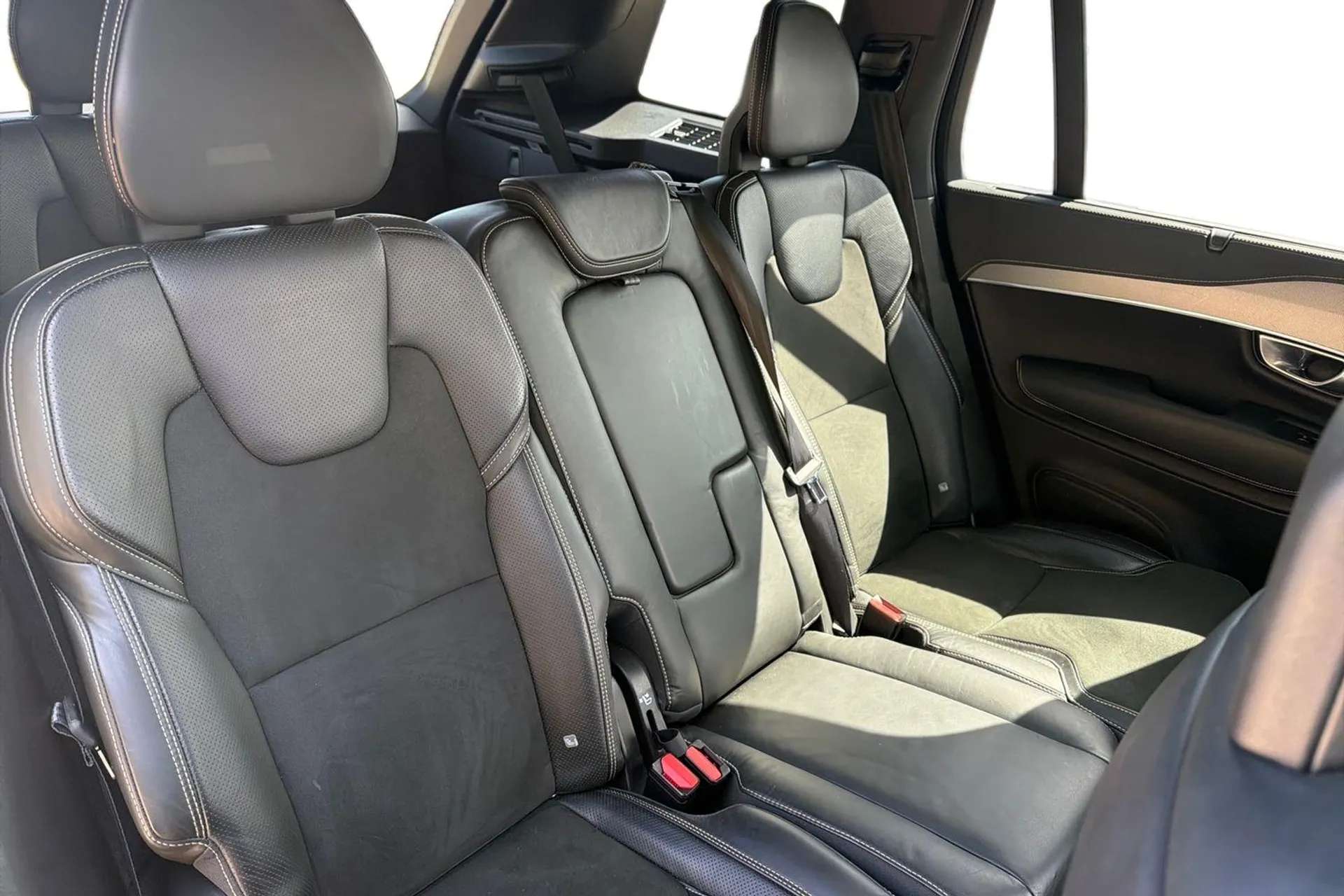 2019 VOLVO XC90 2019 VOLVO XC90