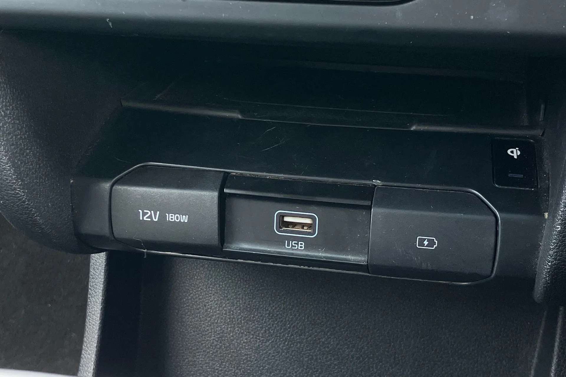 2021 KIA E-NIRO 2021 KIA E-NIRO