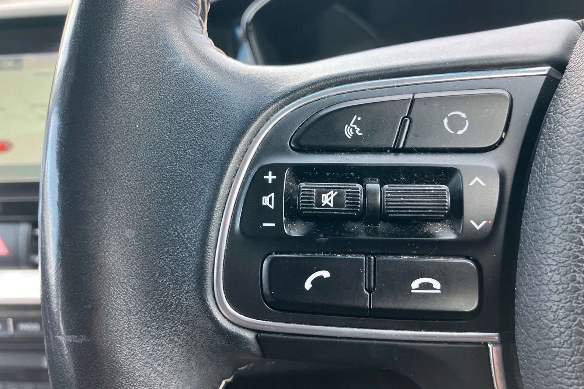 2021 KIA E-NIRO 2021 KIA E-NIRO