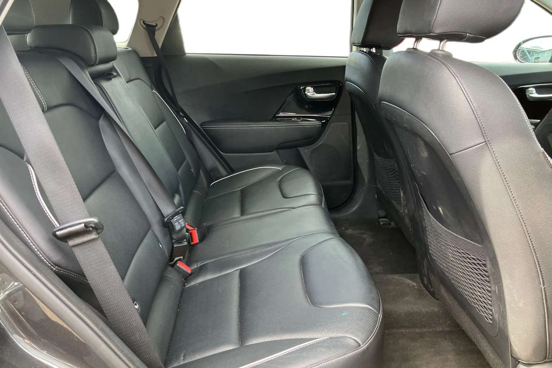 2021 KIA E-NIRO 2021 KIA E-NIRO