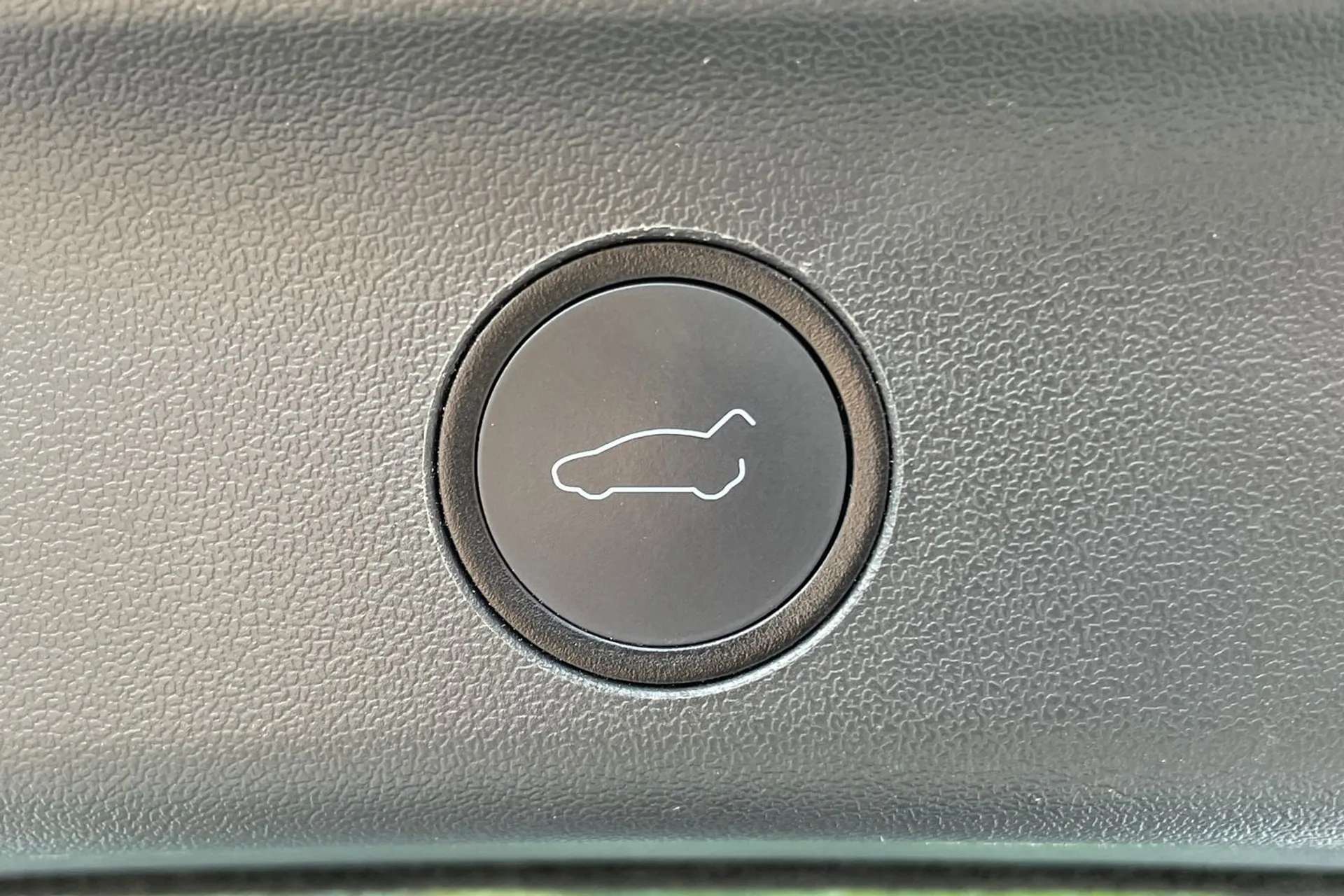 2023 TESLA MODEL Y 2023 TESLA MODEL Y