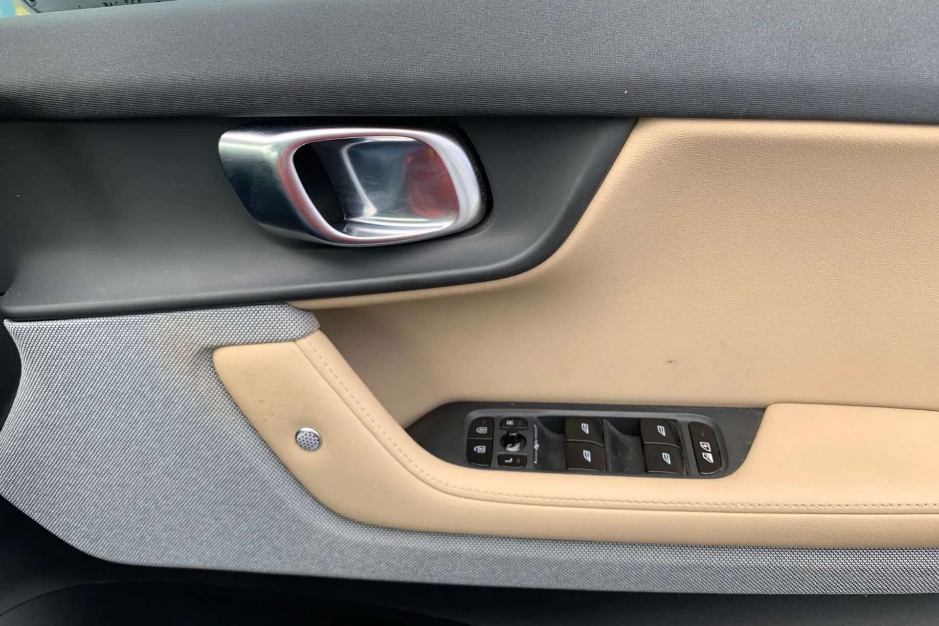2022 POLESTAR 2 2022 POLESTAR 2