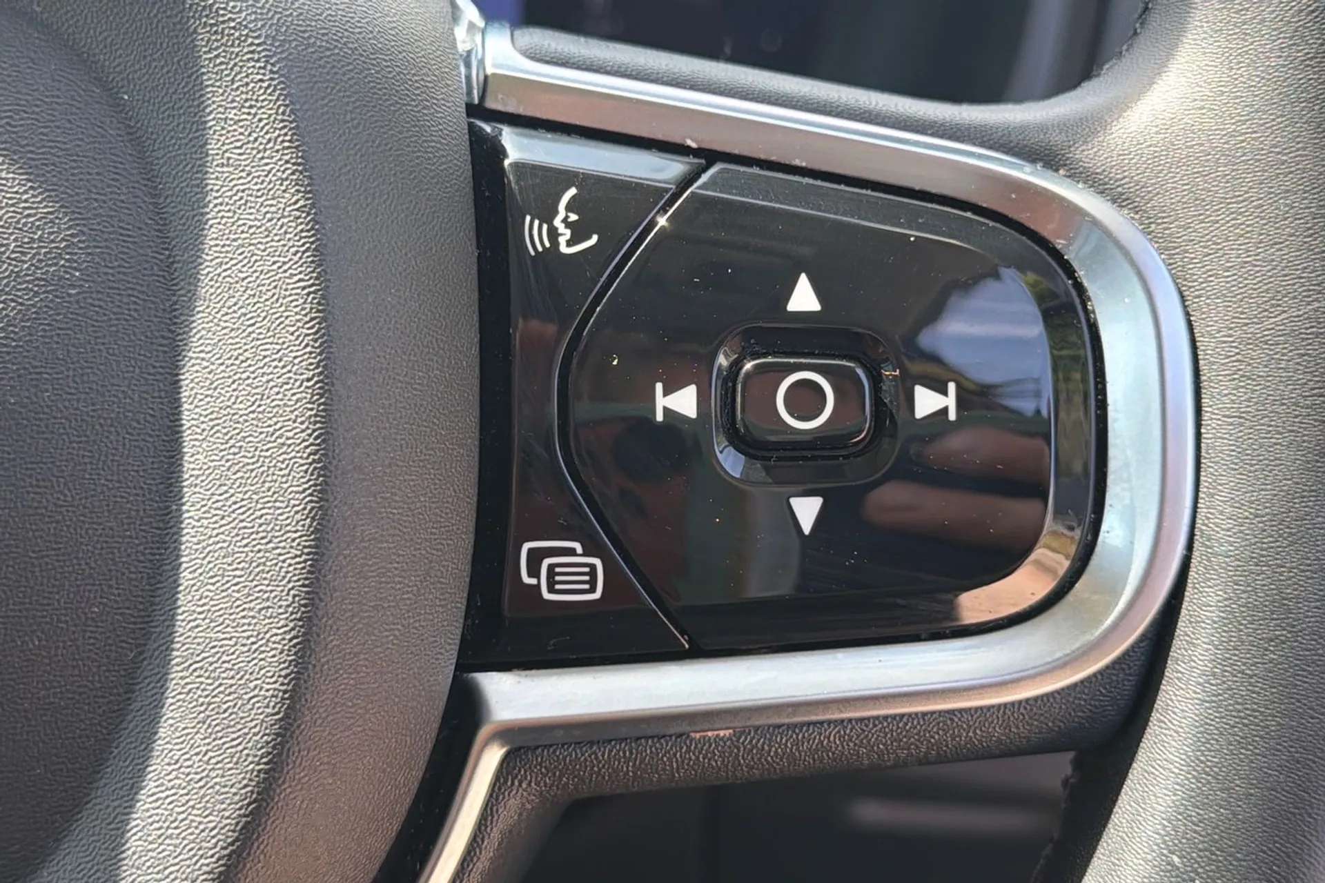 2023 VOLVO XC90 2023 VOLVO XC90