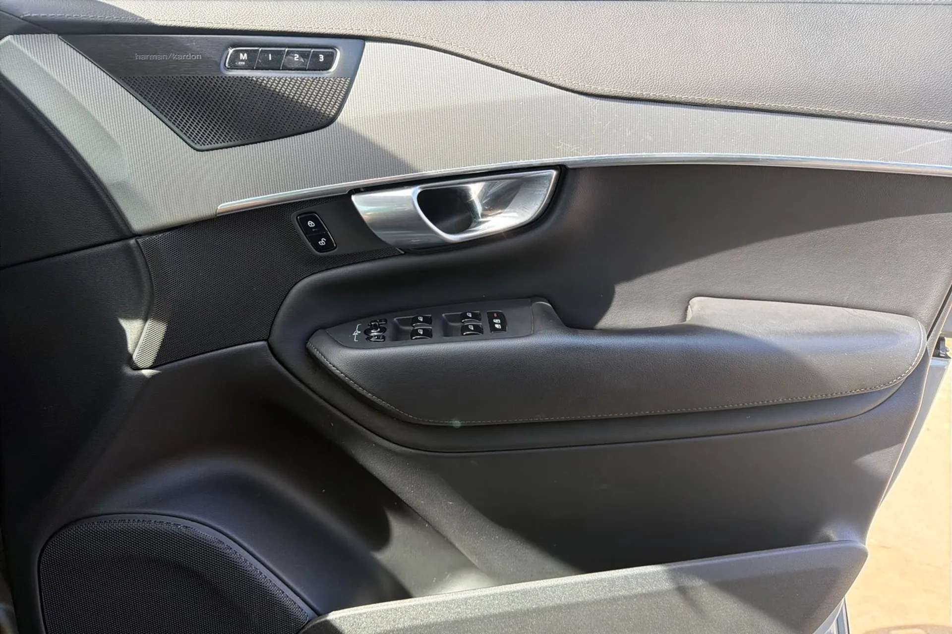 2023 VOLVO XC90 2023 VOLVO XC90