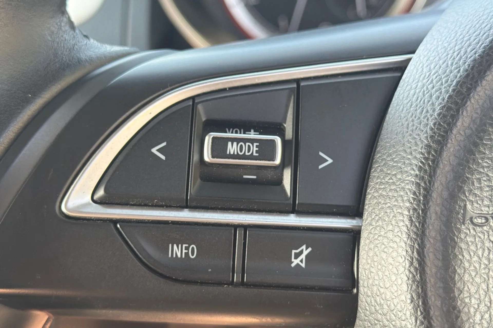 2019 SUZUKI SWIFT 2019 SUZUKI SWIFT