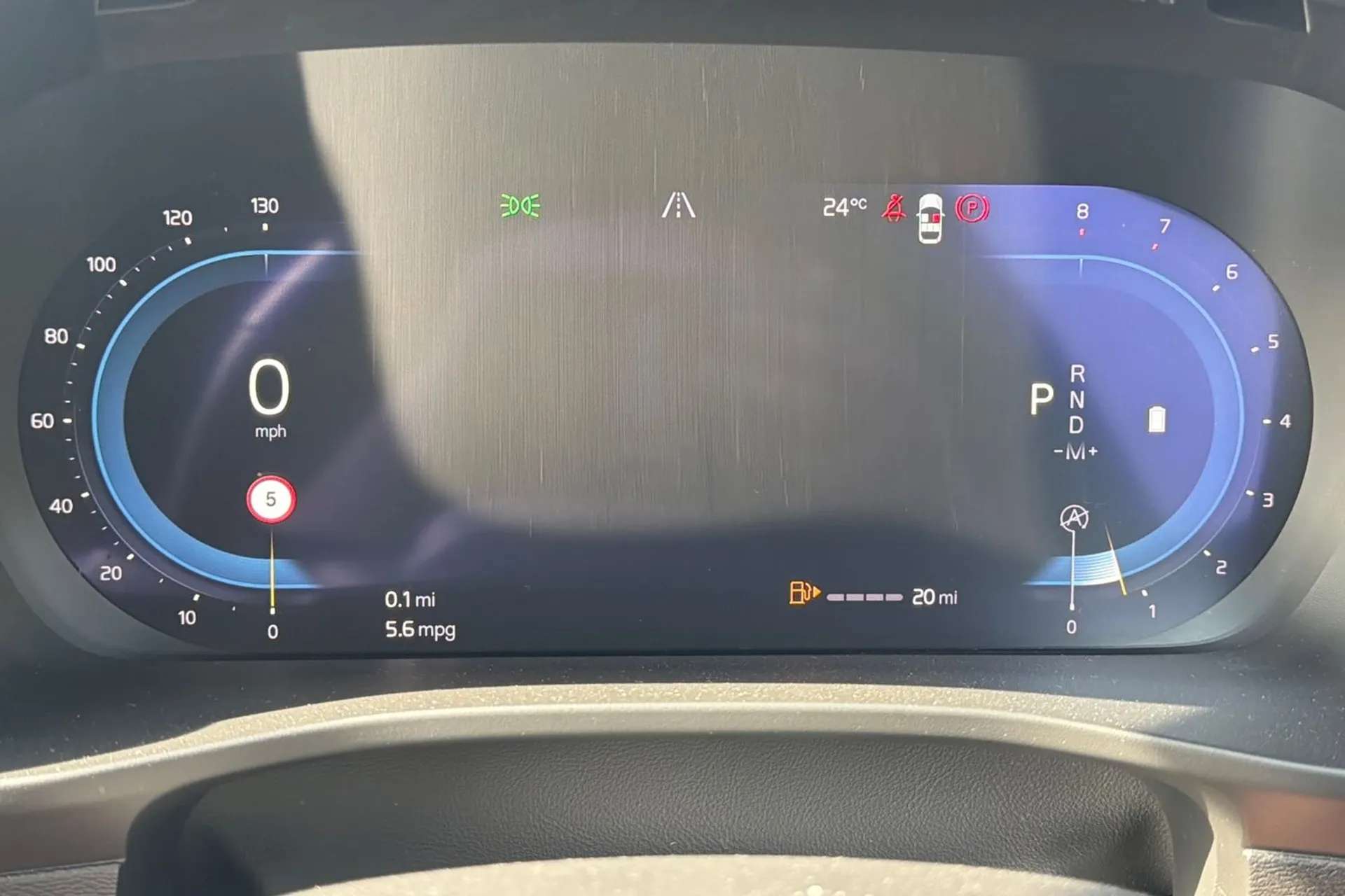 2022 VOLVO XC40 2022 VOLVO XC40