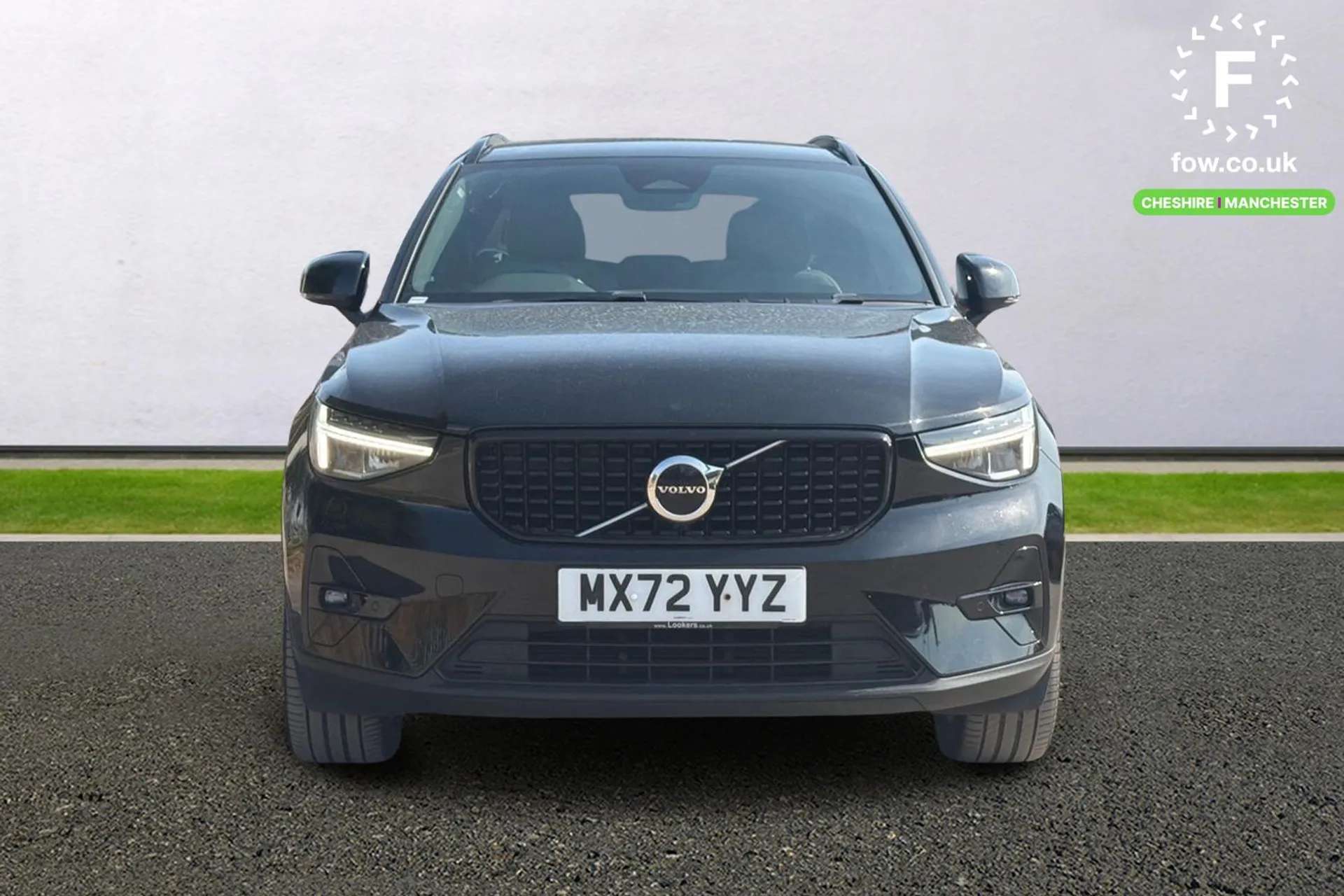 2022 VOLVO XC40 2022 VOLVO XC40