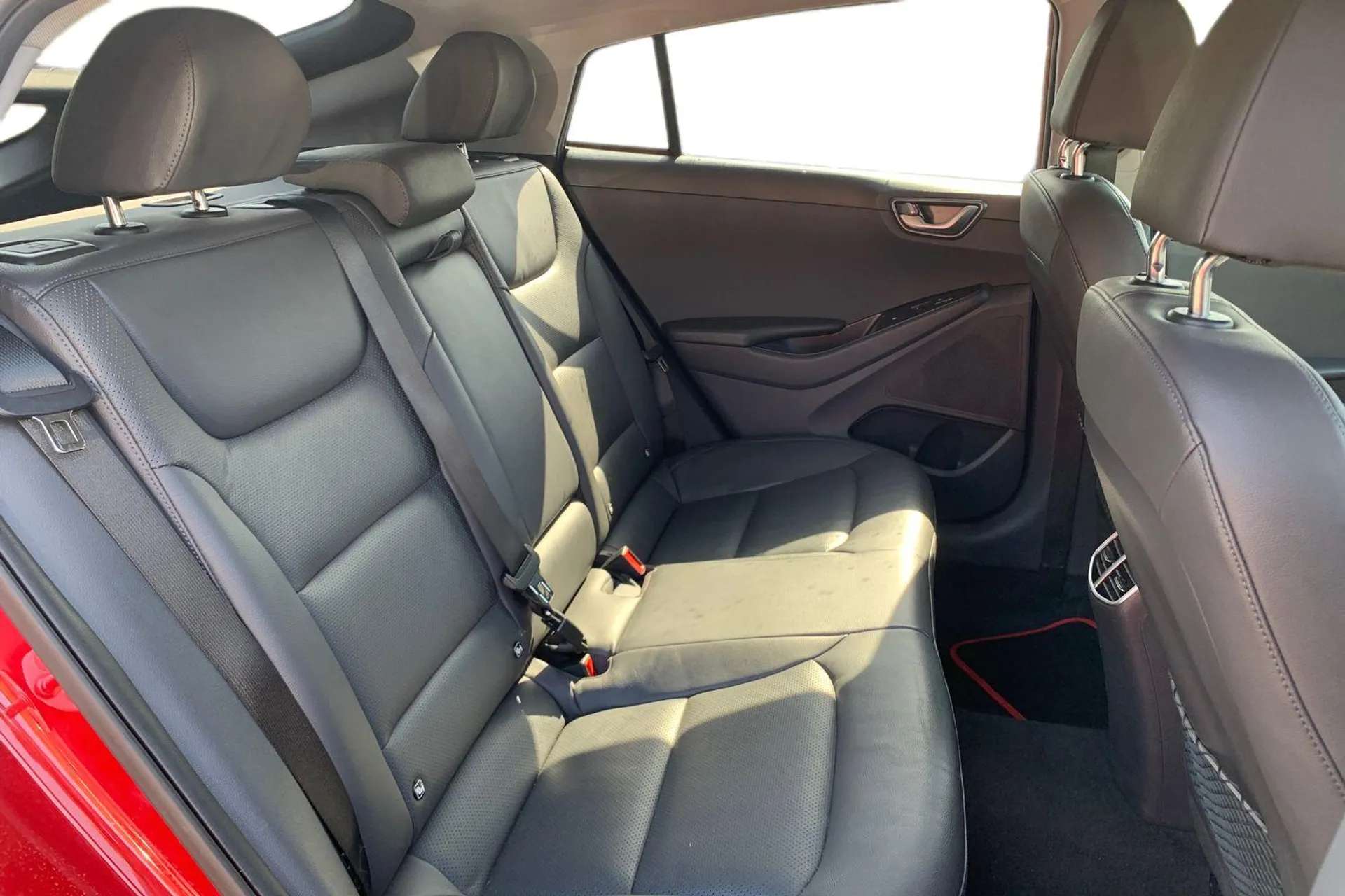 2021 HYUNDAI IONIQ 2021 HYUNDAI IONIQ