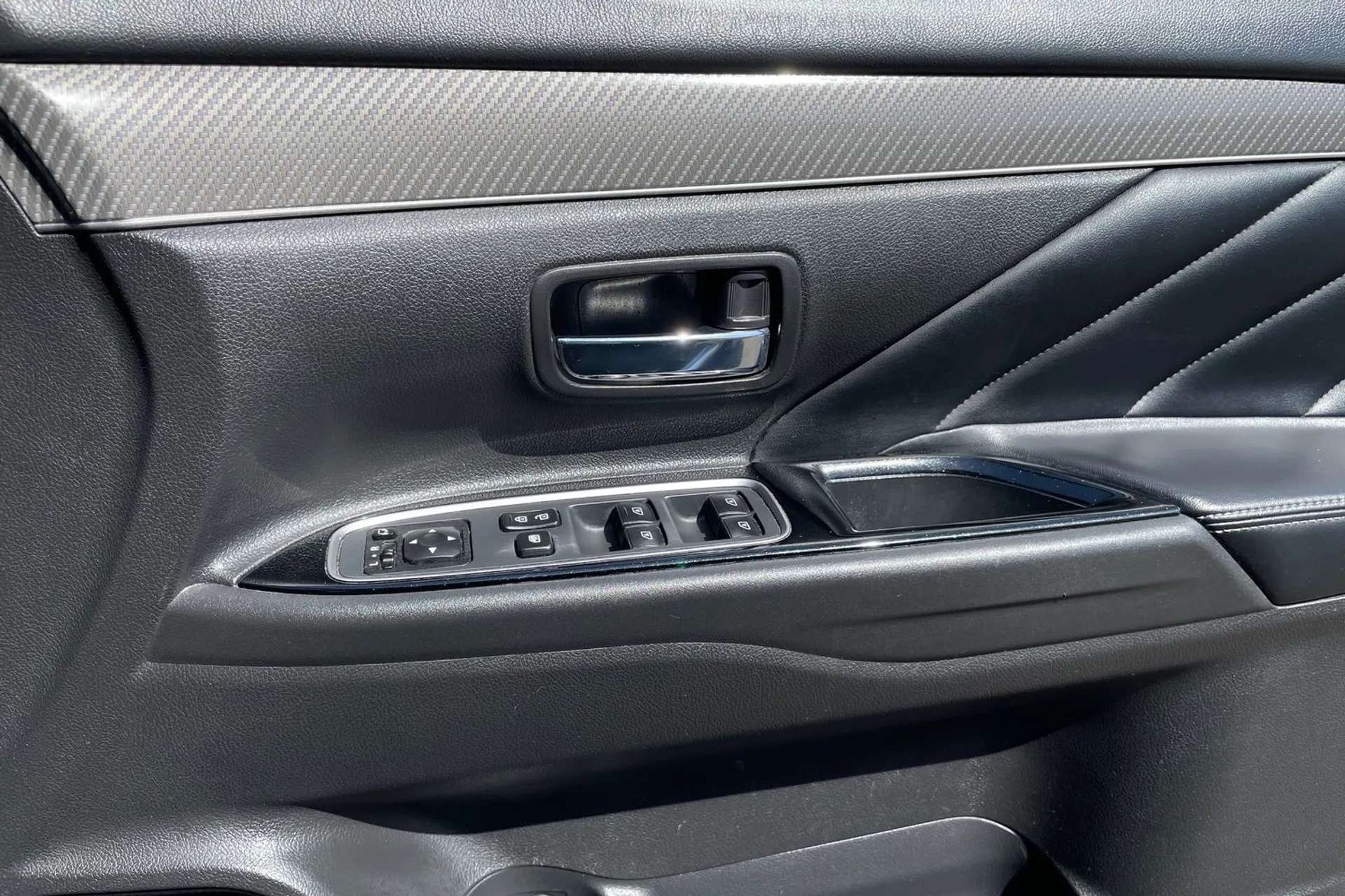 2020 MITSUBISHI OUTLANDER 2020 MITSUBISHI OUTLANDER