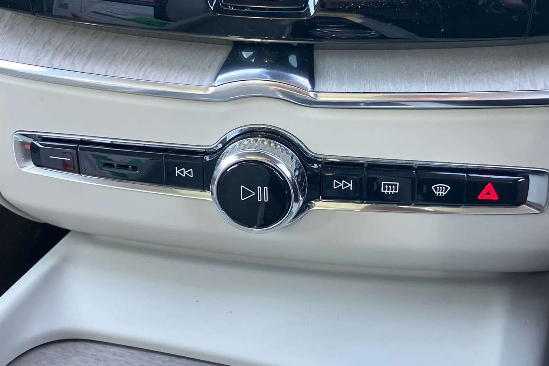 2020 VOLVO XC60 2020 VOLVO XC60