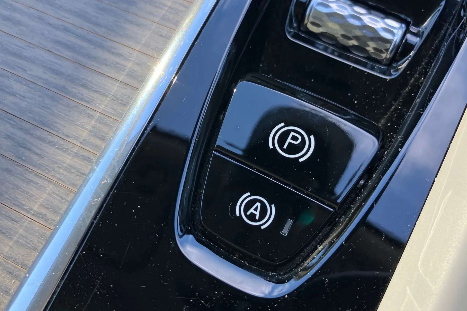 2020 VOLVO XC60 2020 VOLVO XC60