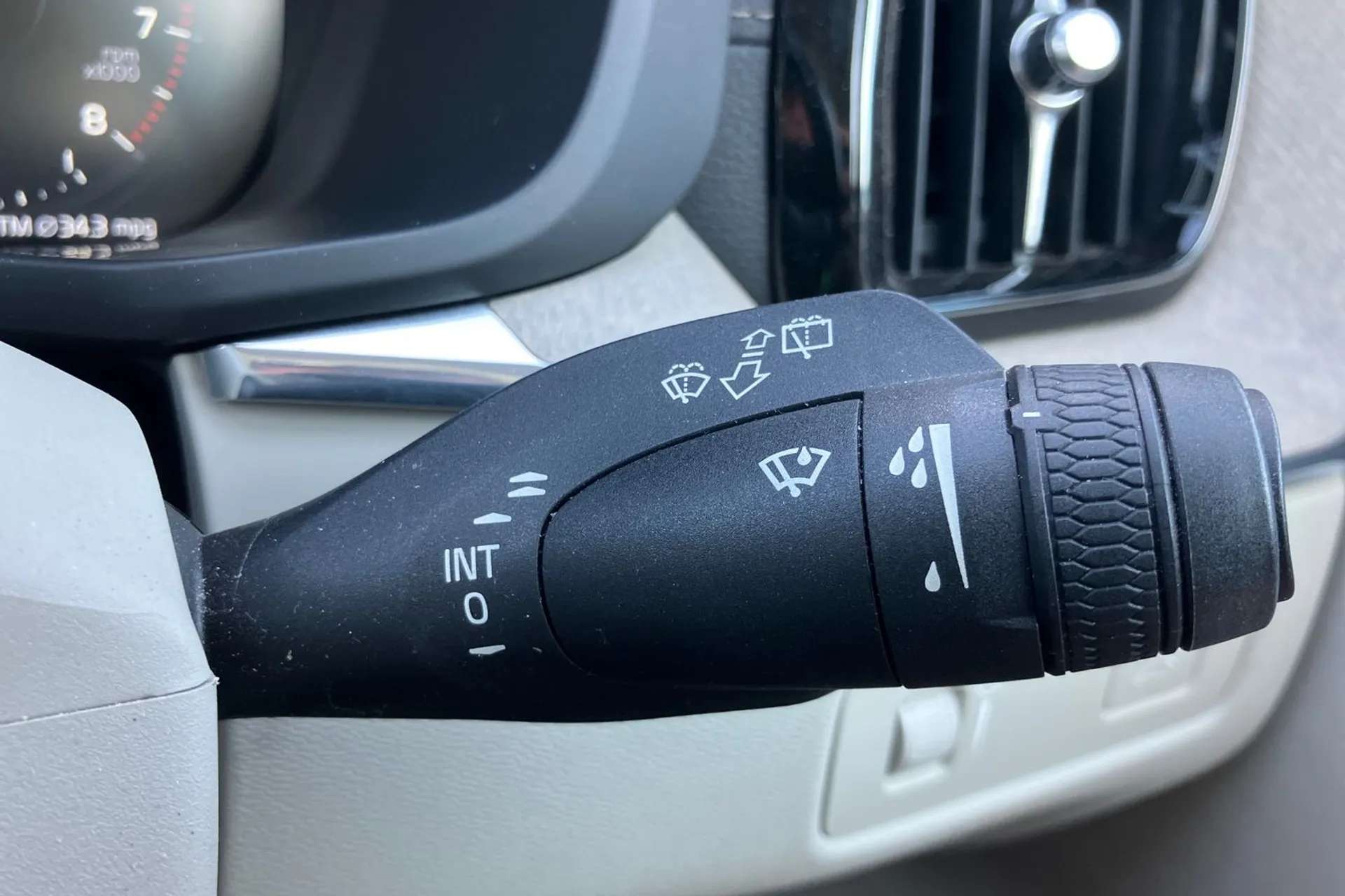 2020 VOLVO XC60 2020 VOLVO XC60