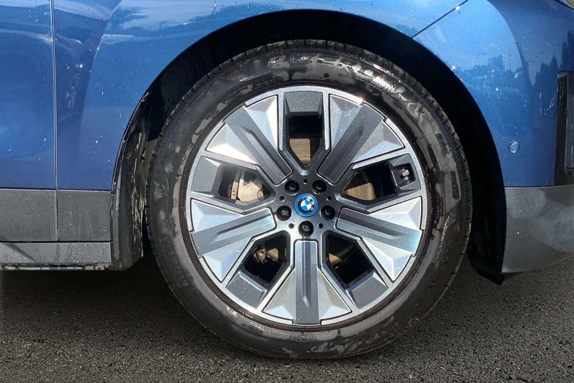 2022 BMW IX 2022 BMW IX