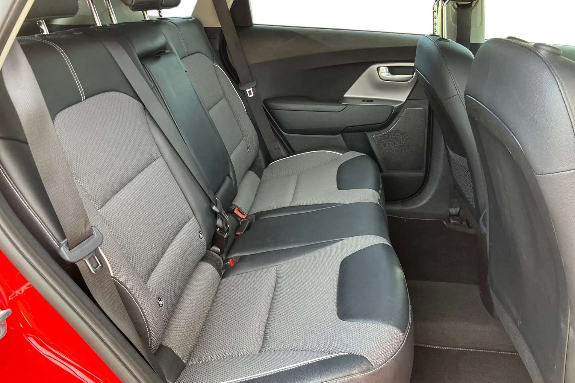 2021 KIA E-NIRO 2021 KIA E-NIRO