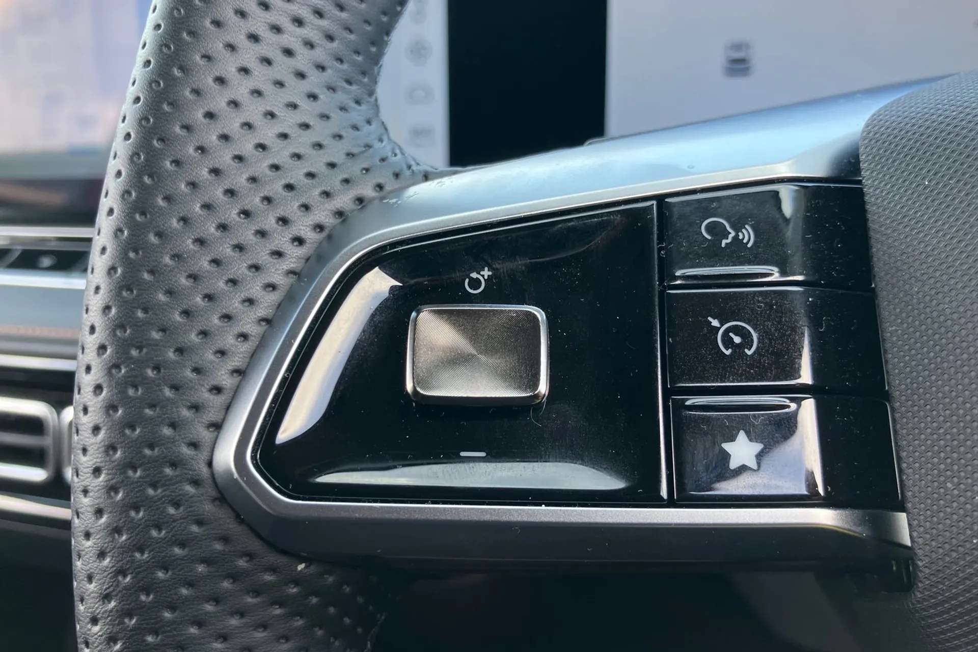 2025 MG MOTOR UK HS 2025 MG MOTOR UK HS