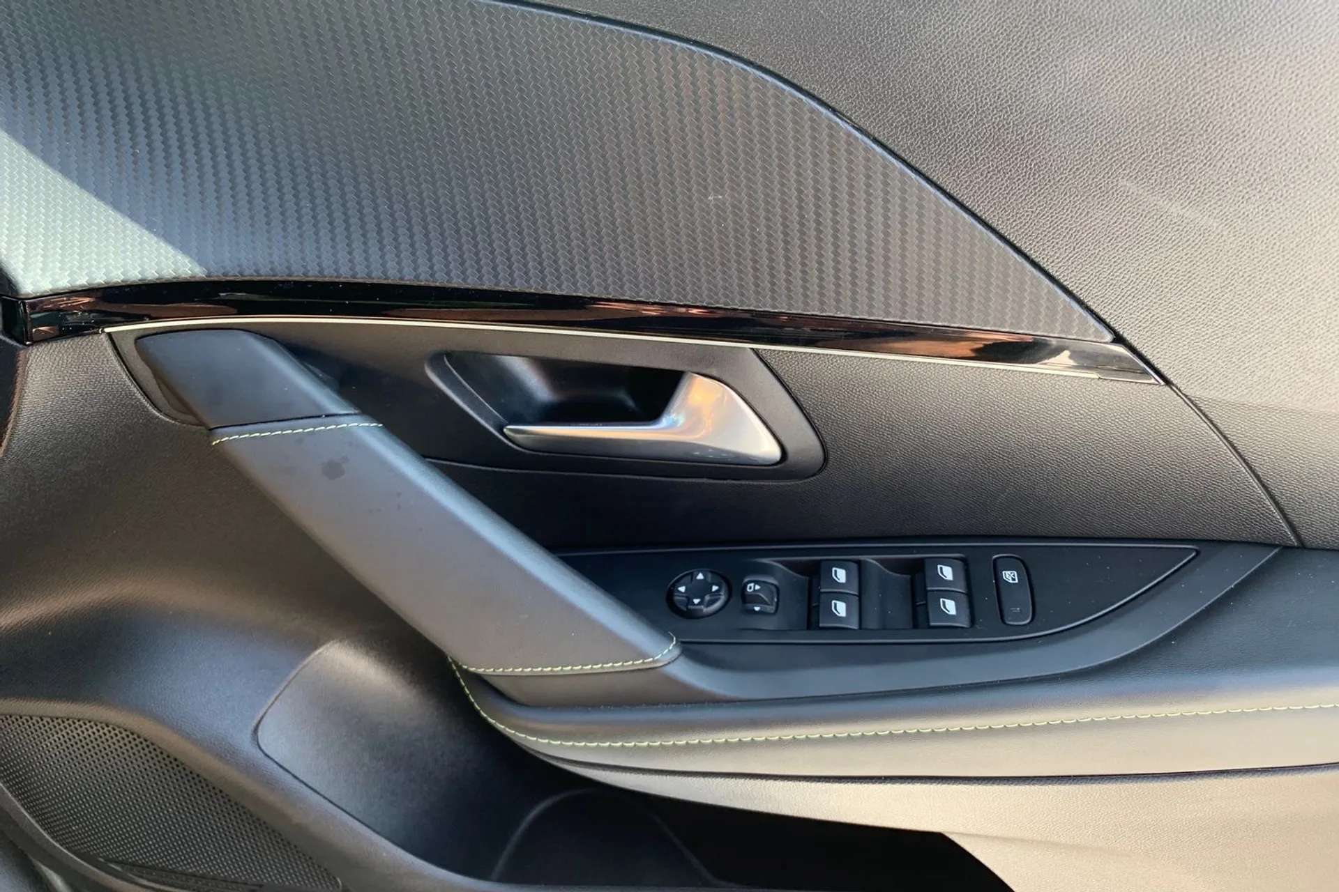 2023 PEUGEOT 208 2023 PEUGEOT 208