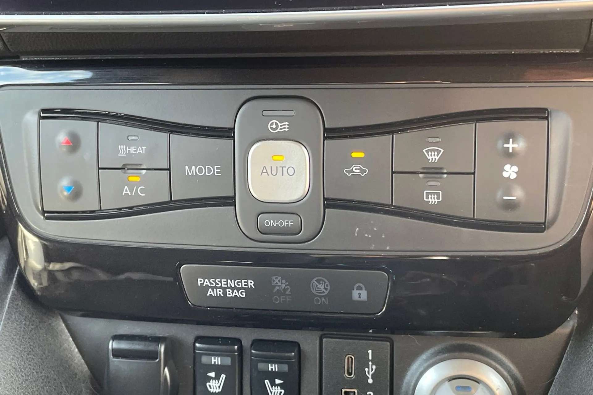 2022 NISSAN LEAF 2022 NISSAN LEAF