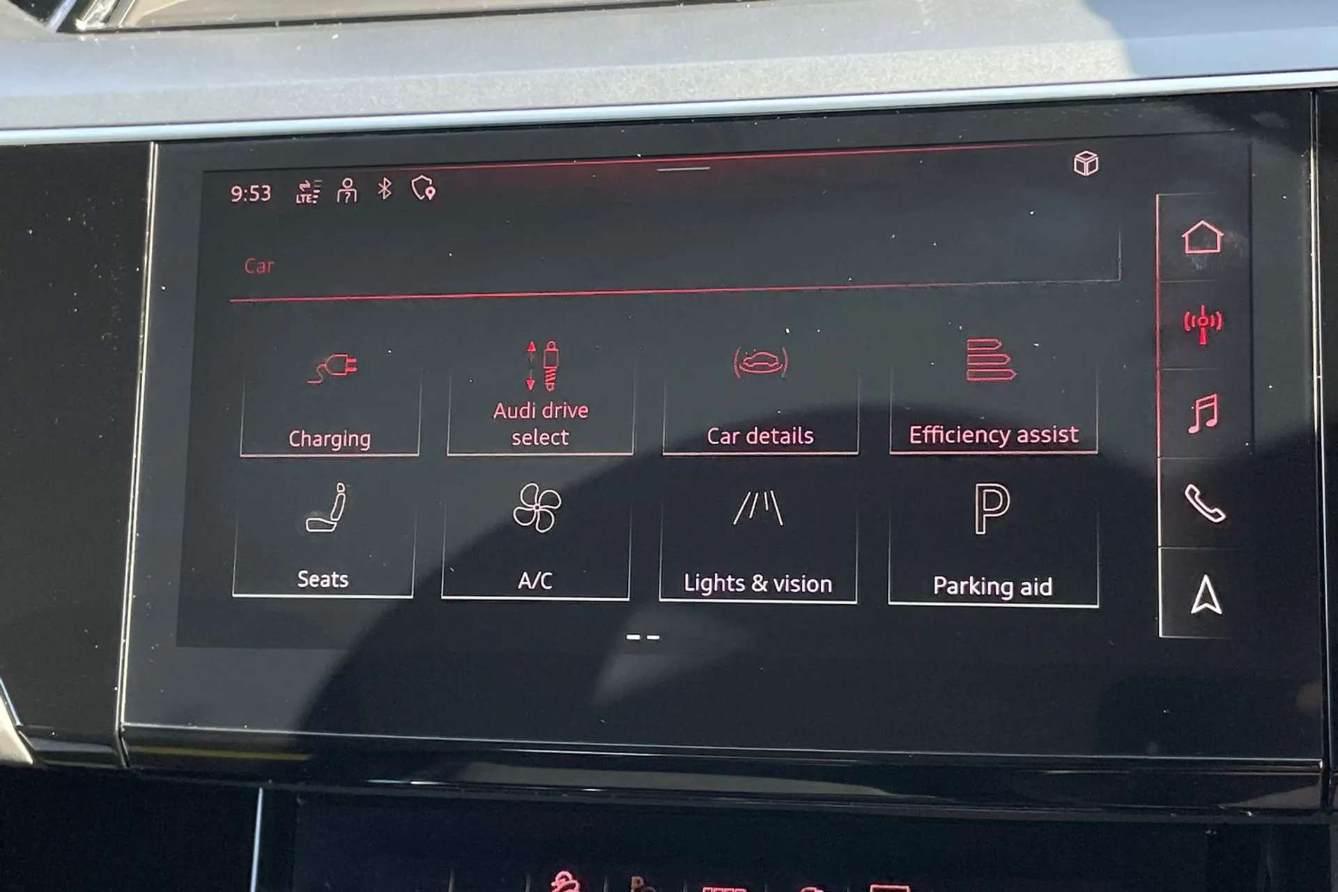 2022 AUDI E-TRON 2022 AUDI E-TRON