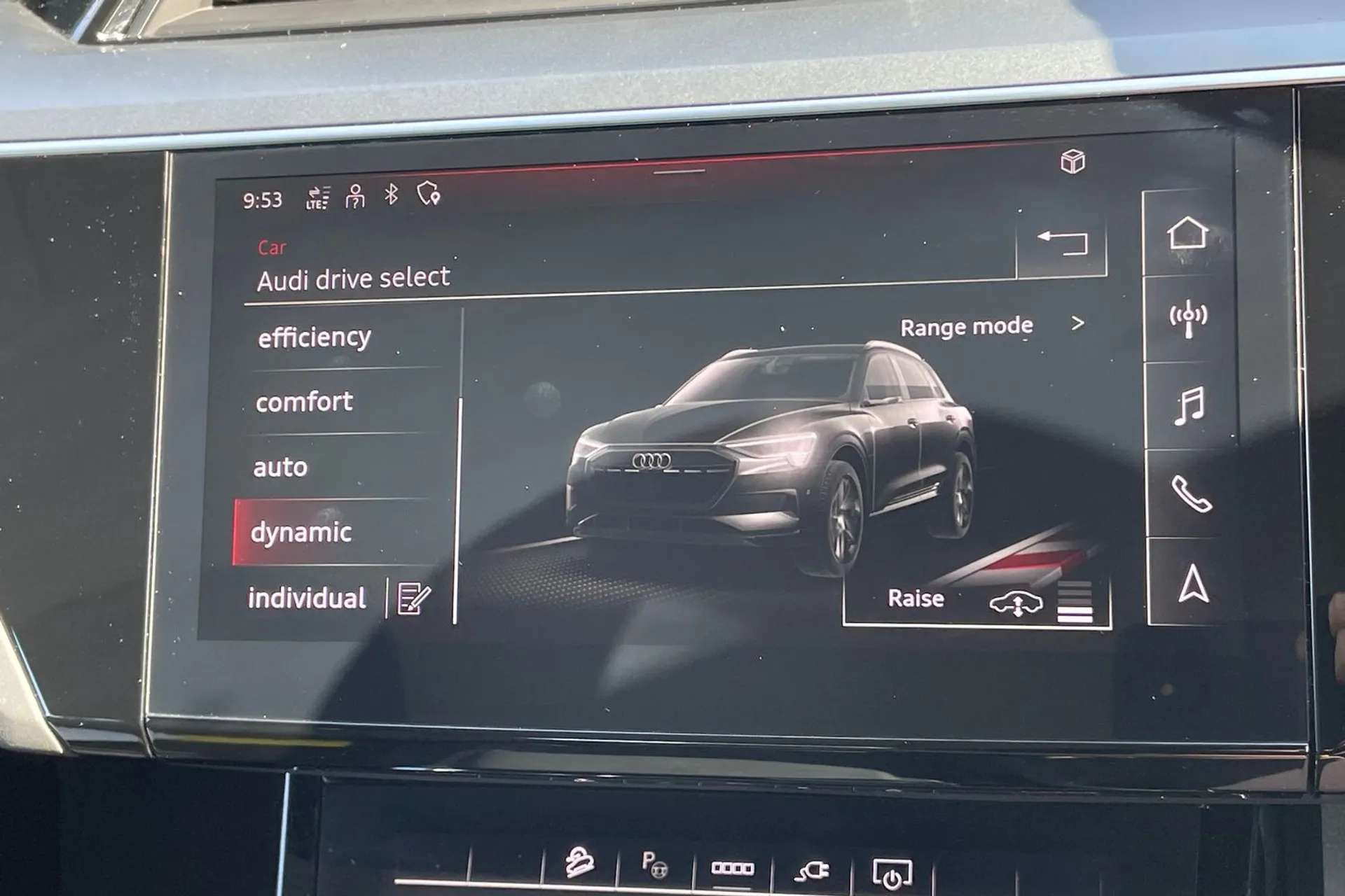 2022 AUDI E-TRON 2022 AUDI E-TRON