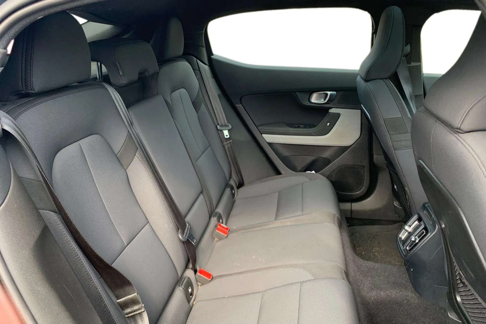 2020 POLESTAR 2 2020 POLESTAR 2