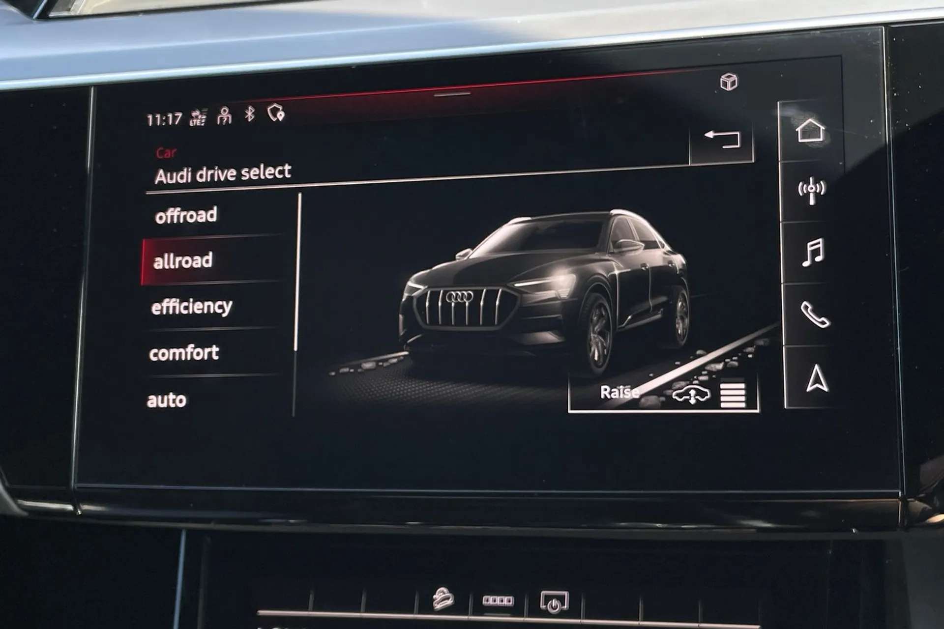 2020 AUDI E-TRON 2020 AUDI E-TRON