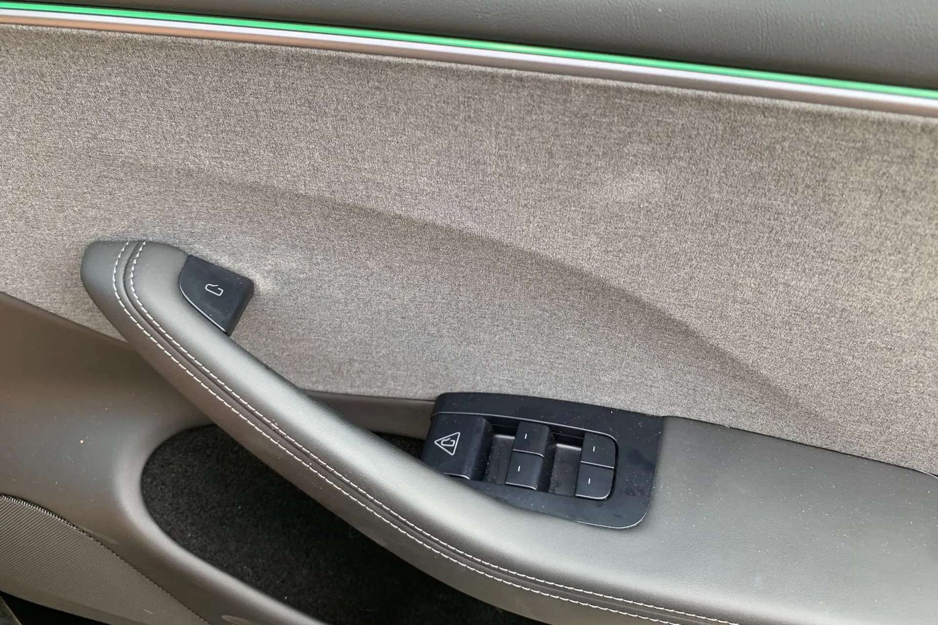 2025 TESLA MODEL 3 2025 TESLA MODEL 3