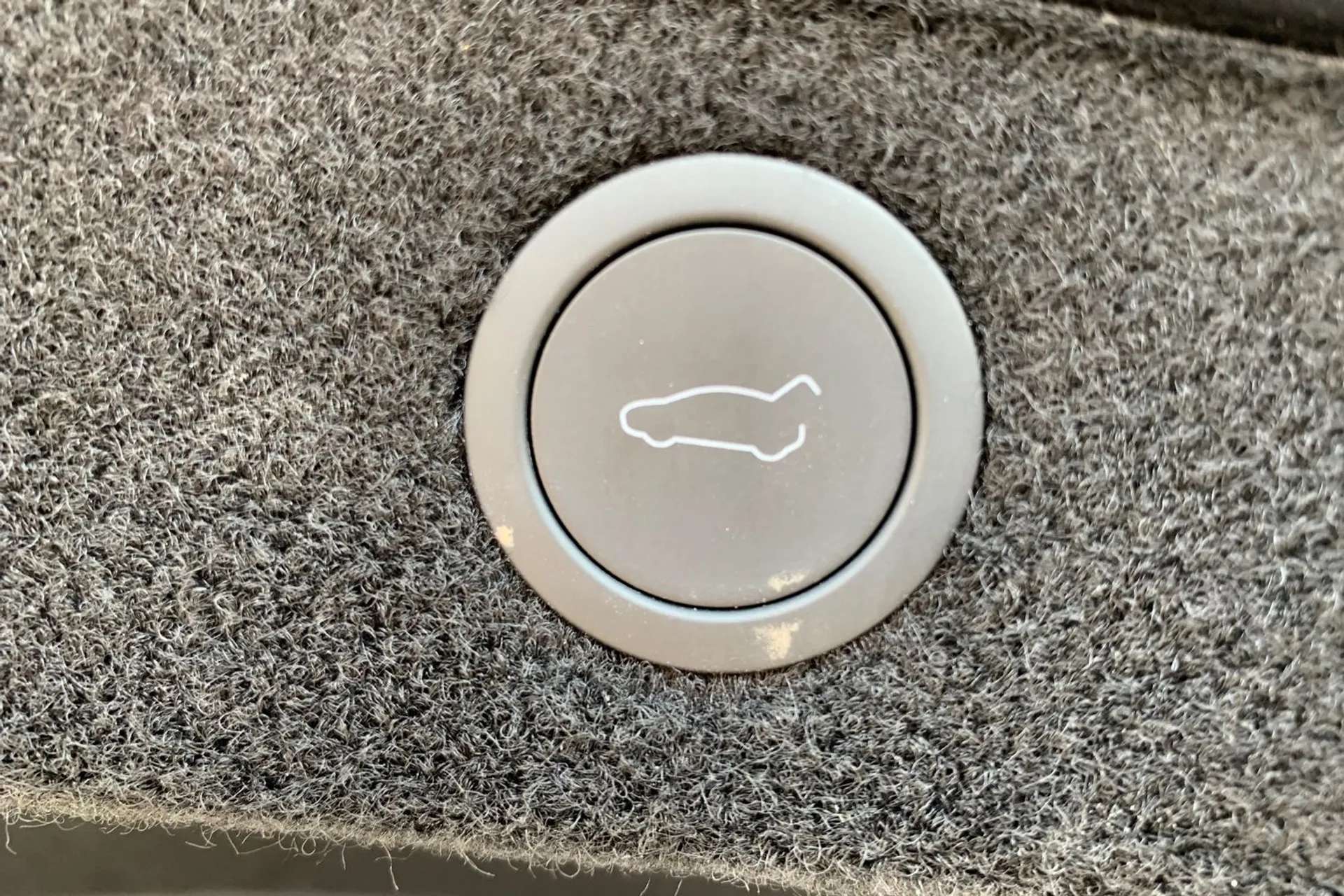 2025 TESLA MODEL 3 2025 TESLA MODEL 3