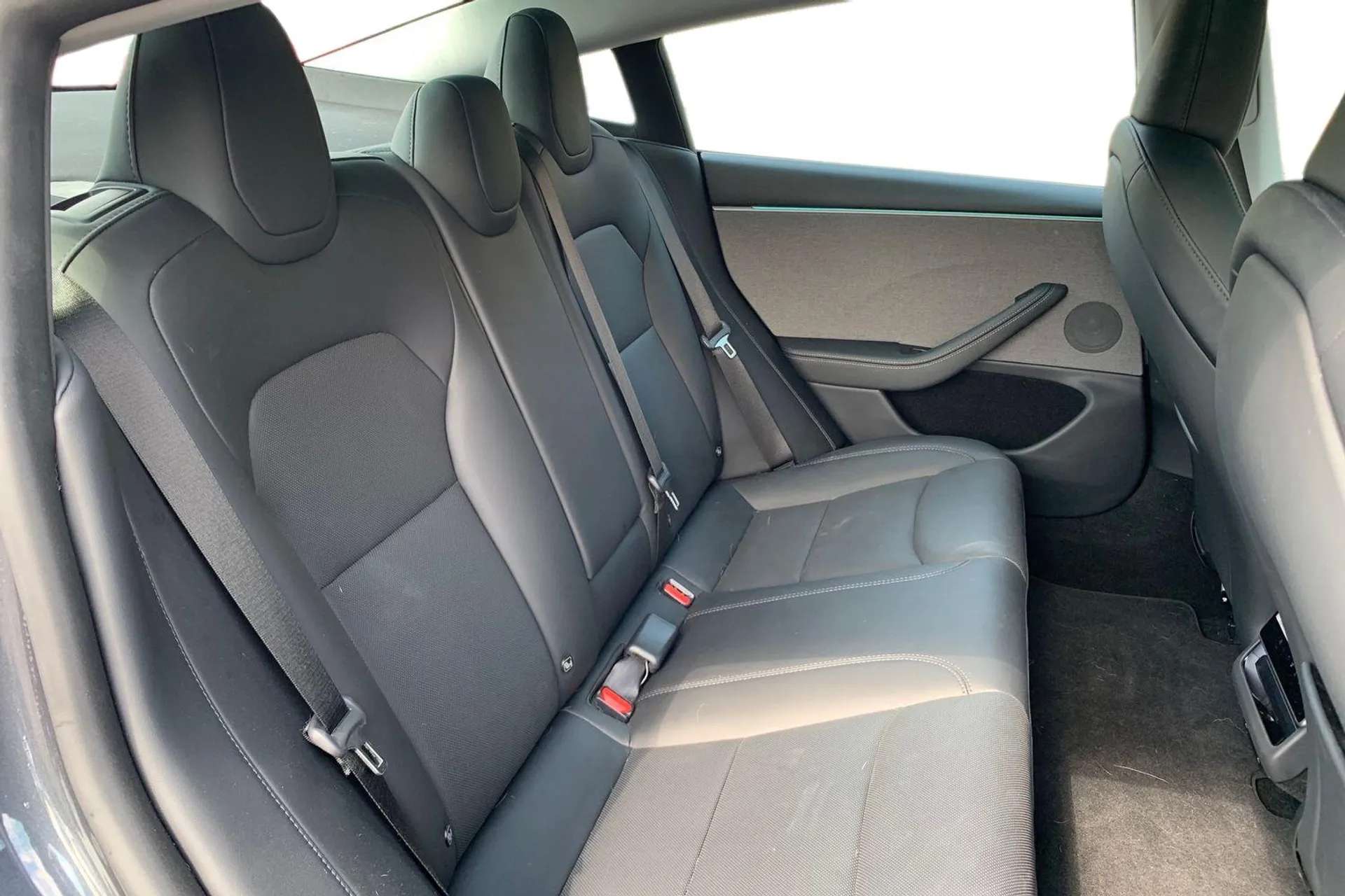 2025 TESLA MODEL 3 2025 TESLA MODEL 3